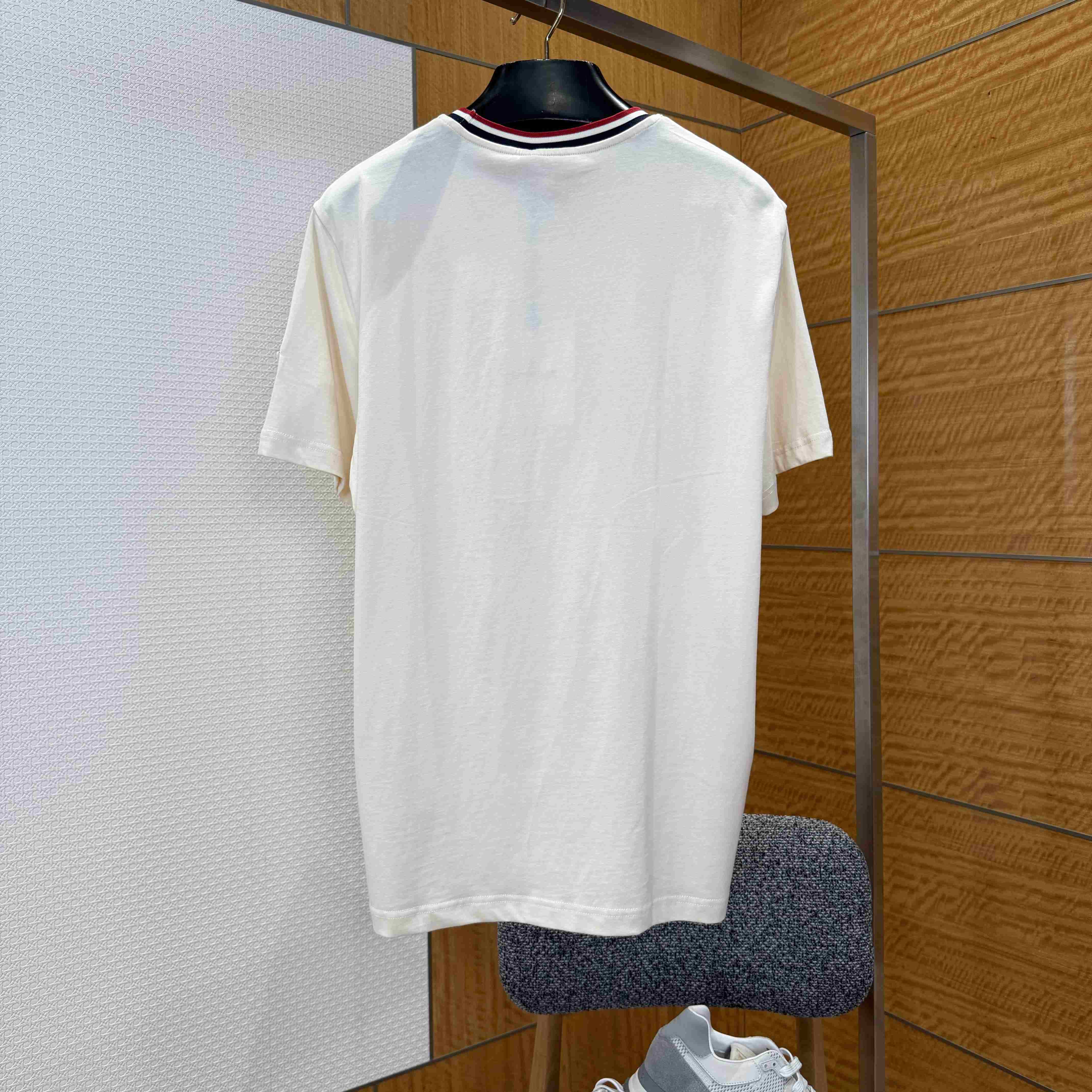 Moncler MonDuck Logo Patch Cotton T-Shirt - DesignerGu