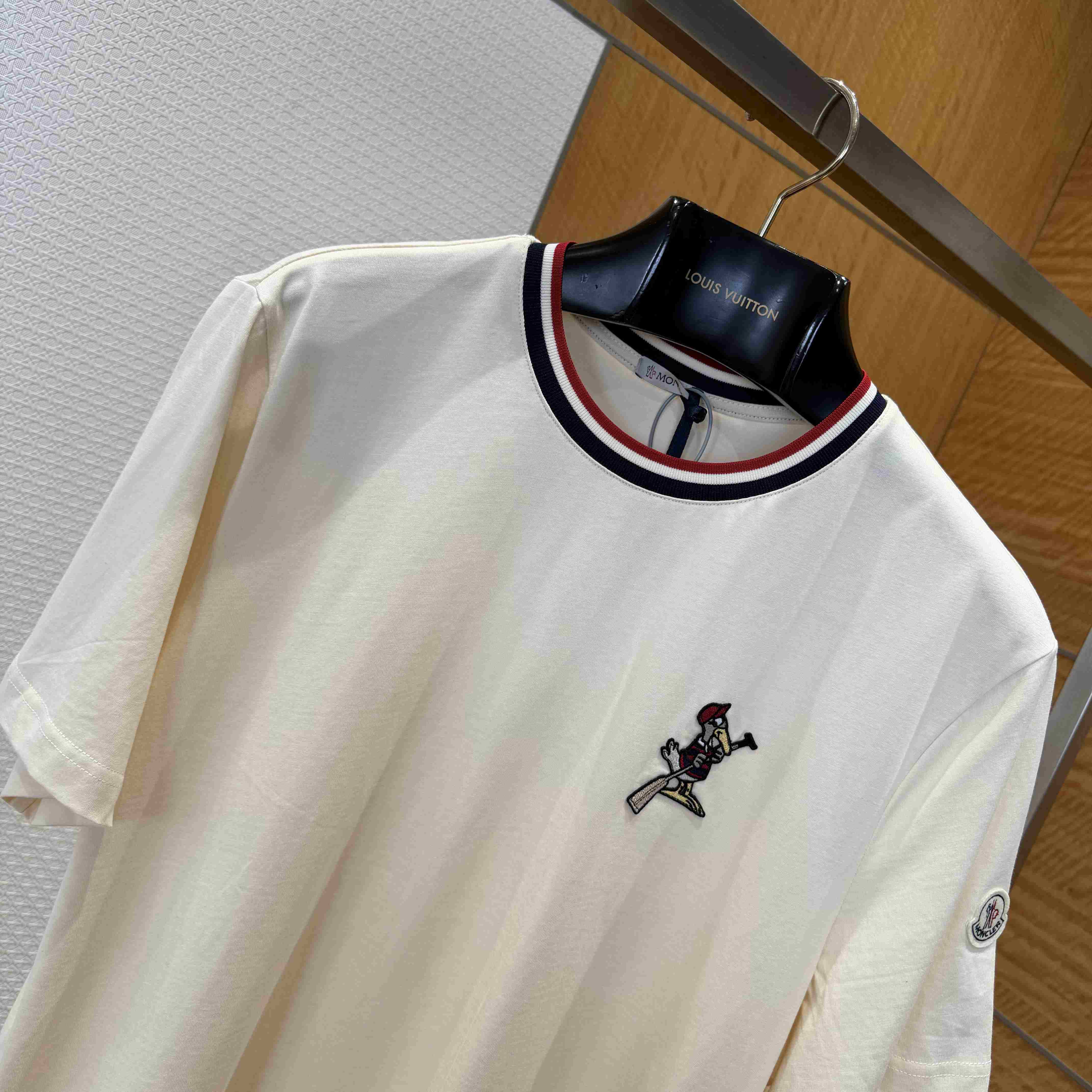 Moncler MonDuck Logo Patch Cotton T-Shirt - DesignerGu
