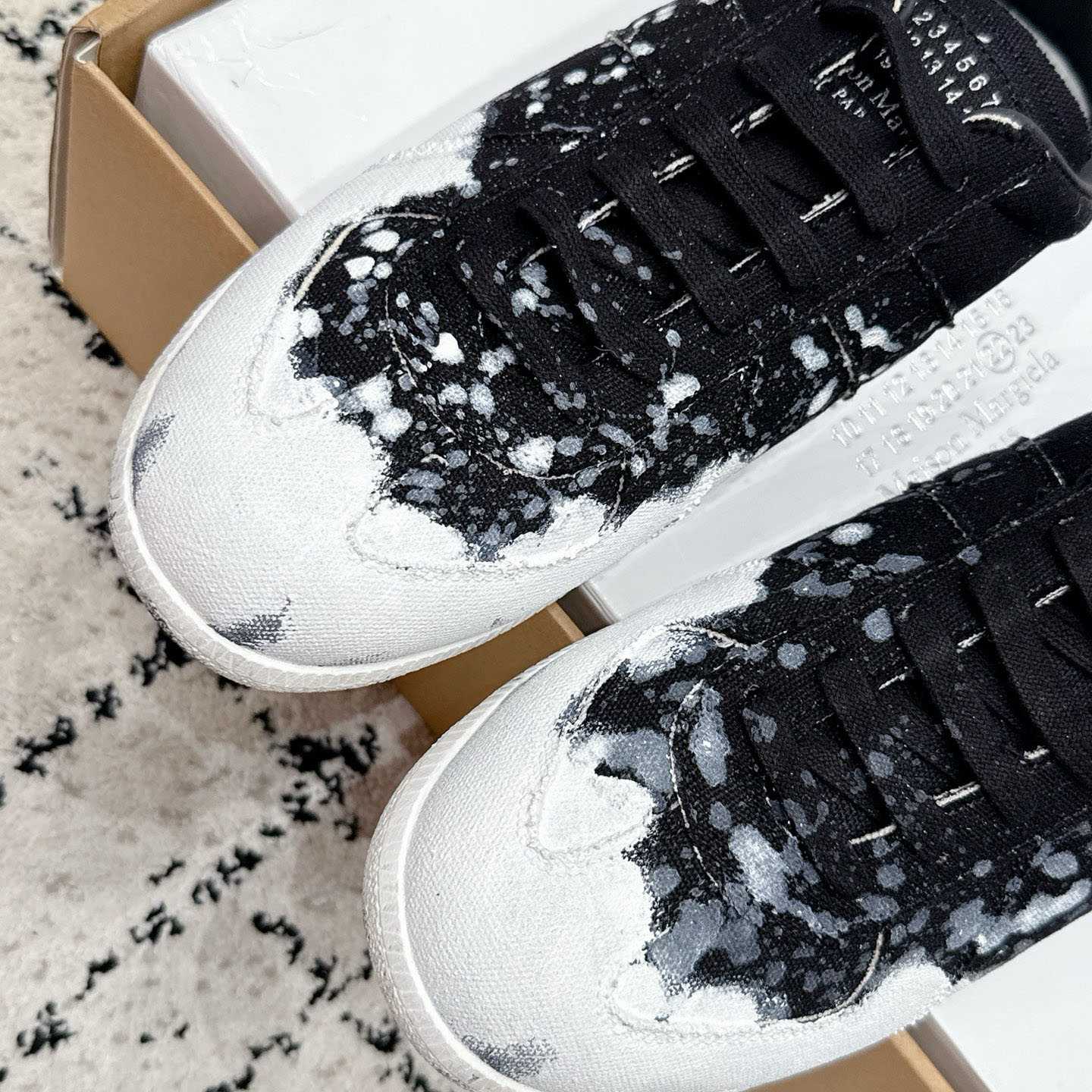 Maison Margiela Replica 'Paint Splatter - Black' - DesignerGu