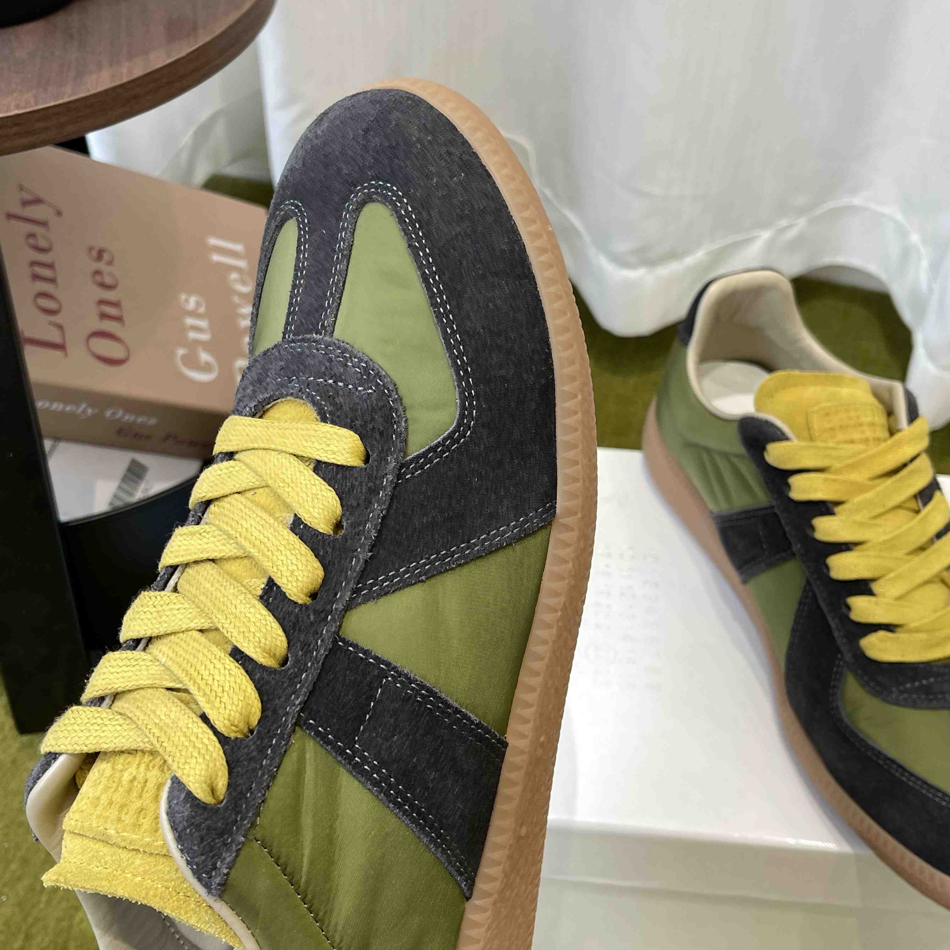 Maison Margiela Replica Sneakers - DesignerGu