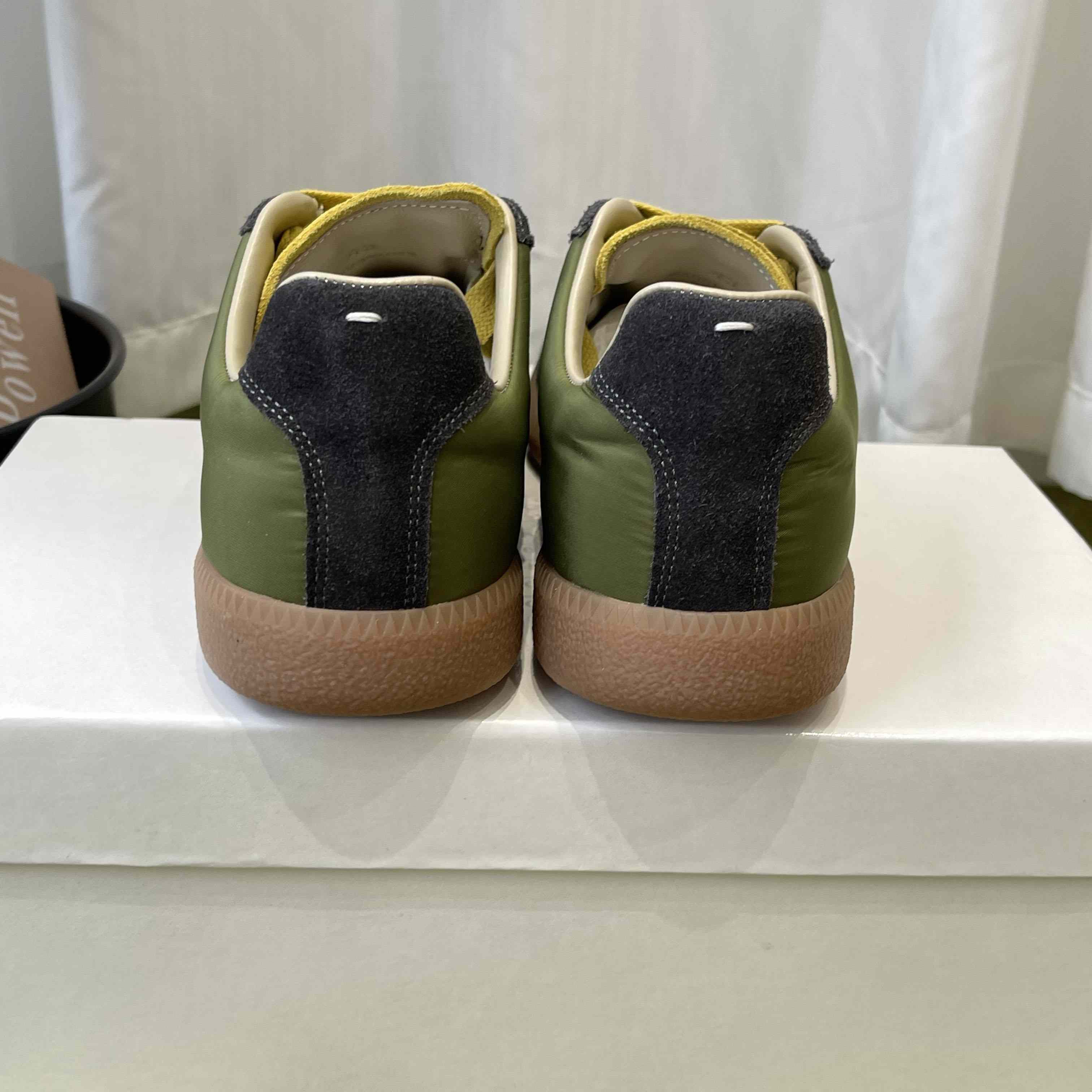 Maison Margiela Replica Sneakers - DesignerGu