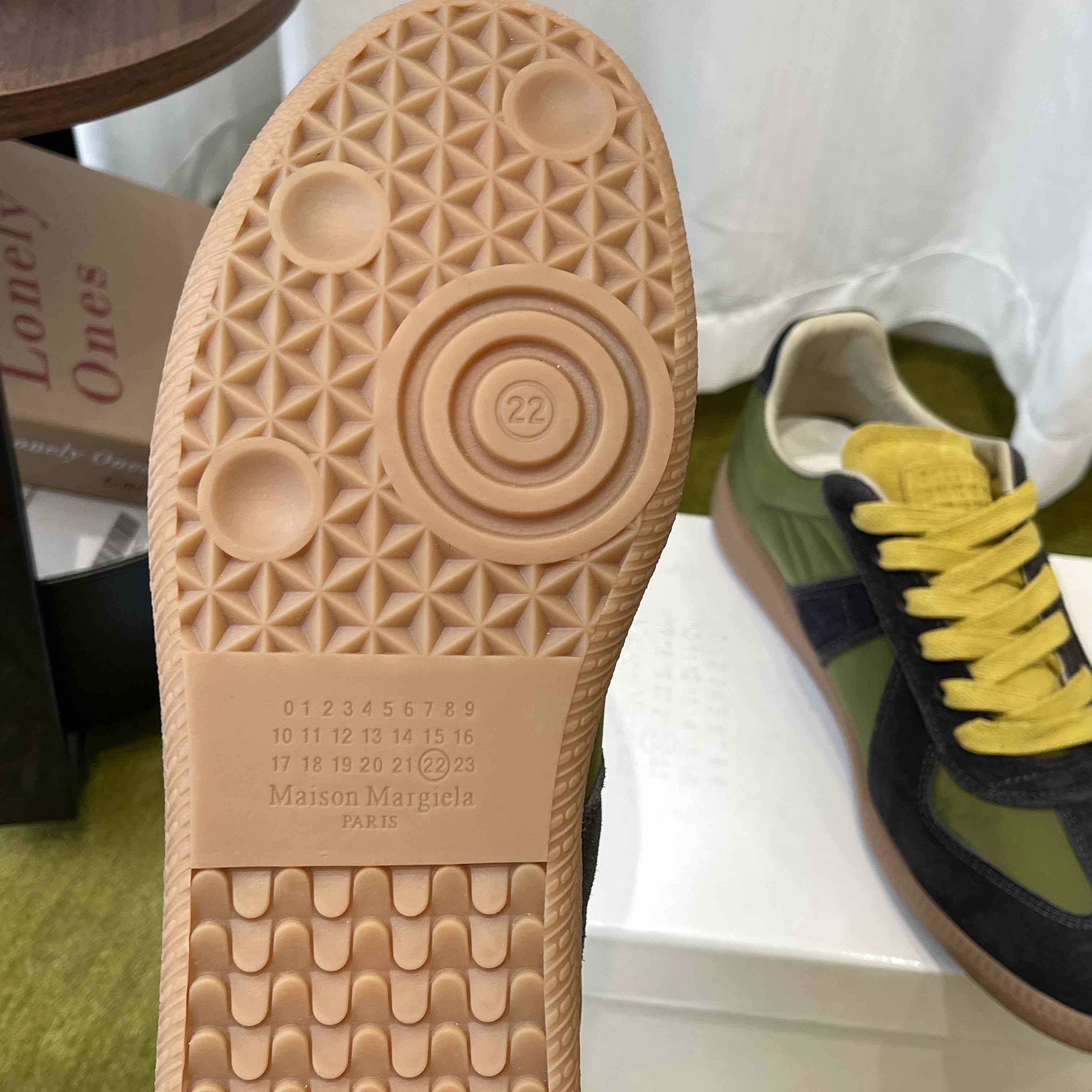 Maison Margiela Replica Sneakers - DesignerGu