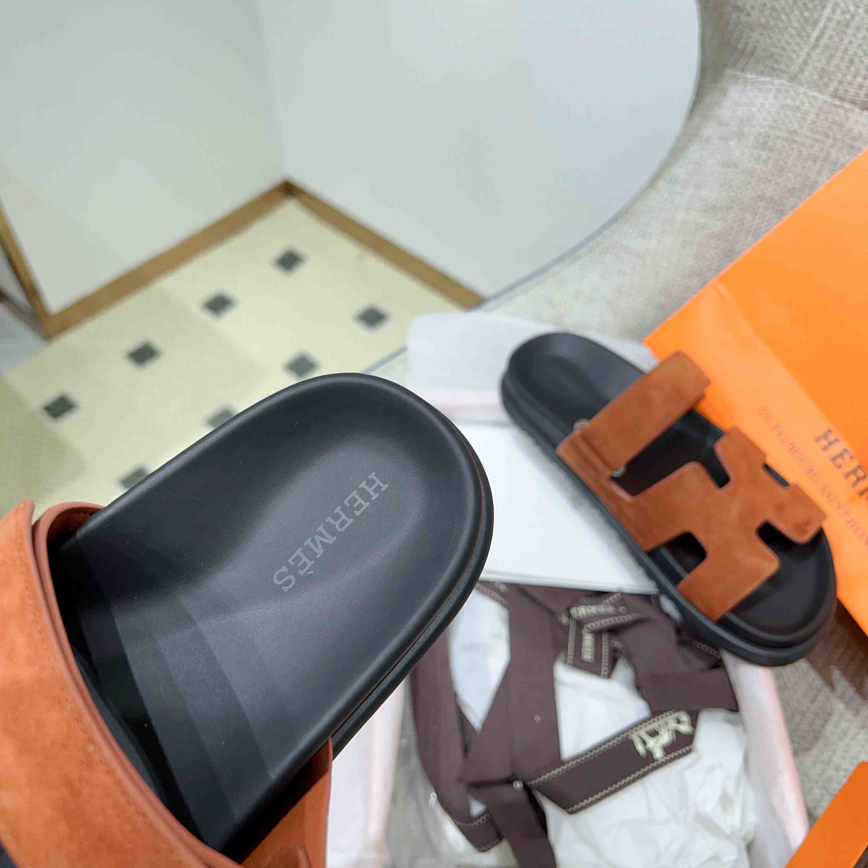 Hermes Chypre Sandal - DesignerGu