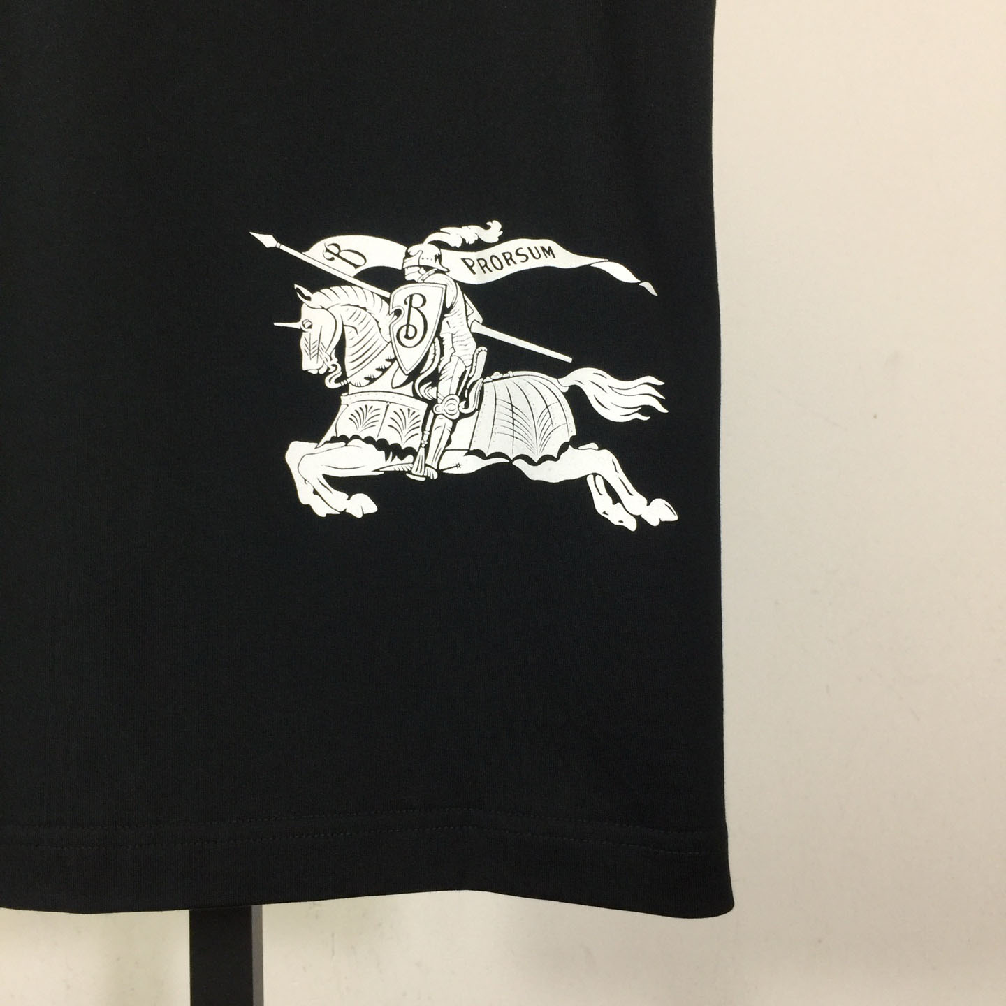 Burberry Logo Cotton T-shirt - DesignerGu