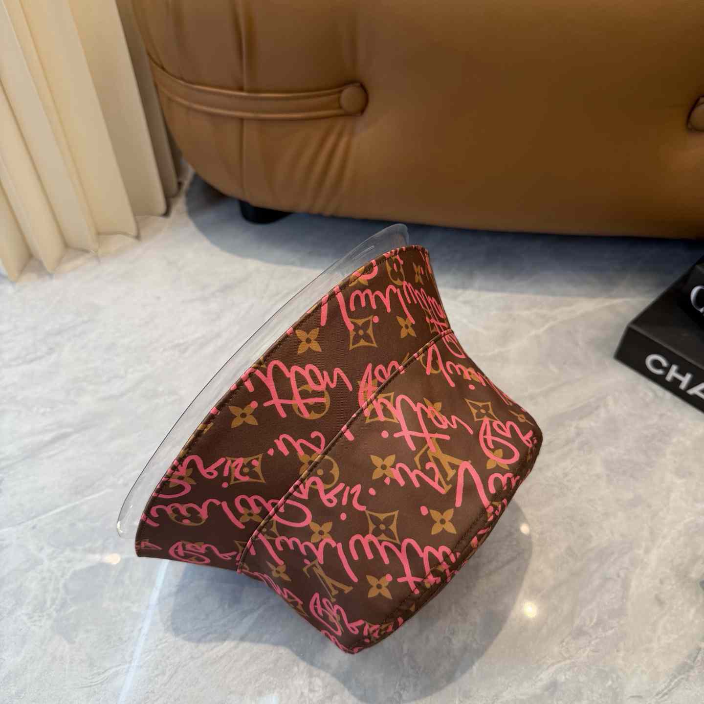 Louis Vuitton LV Script Bucket Hat  - DesignerGu