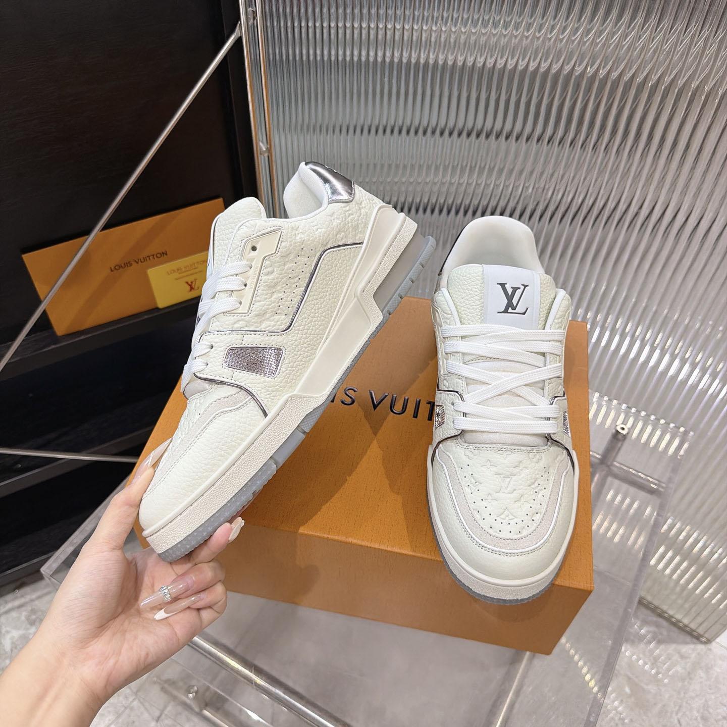 Louis Vuitton LV Trainer Sneaker 1AKCKV（upon uk size） - DesignerGu