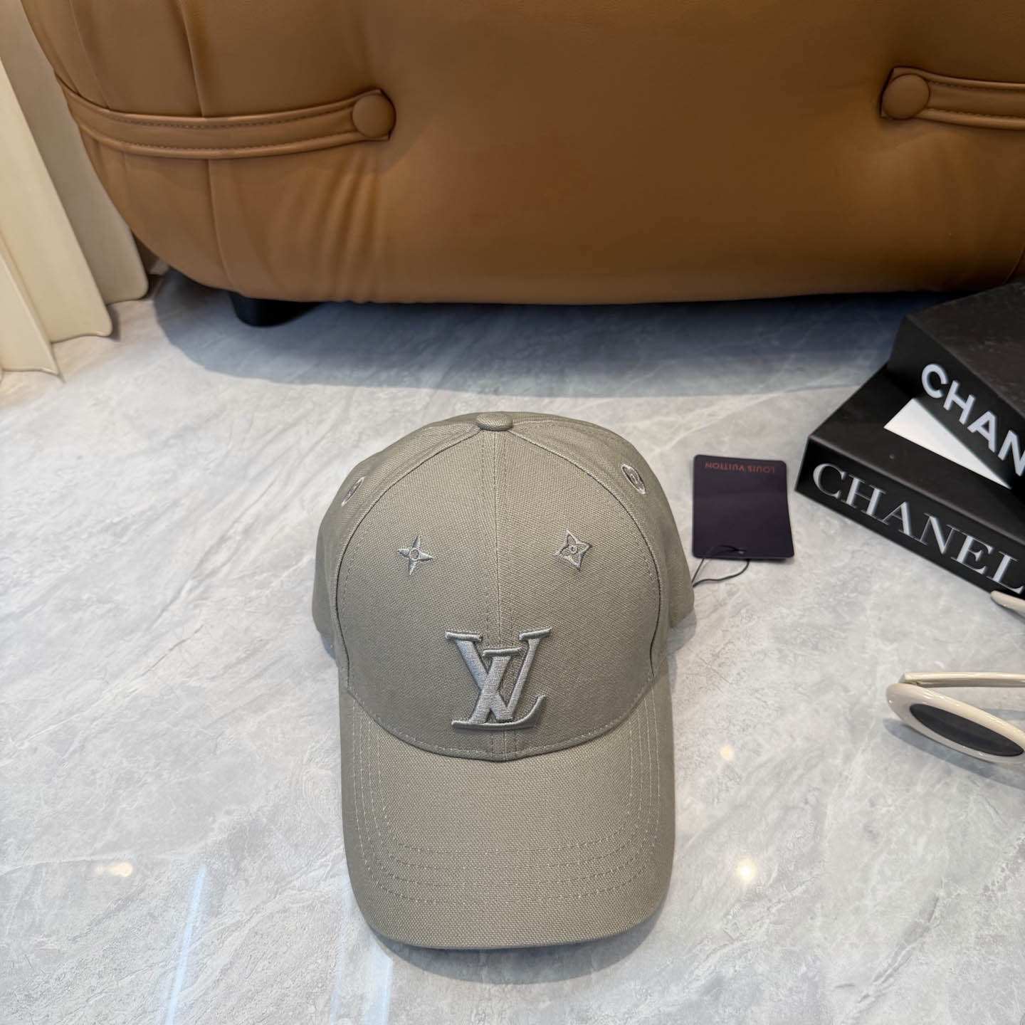 Louis Vuitton Cap - DesignerGu