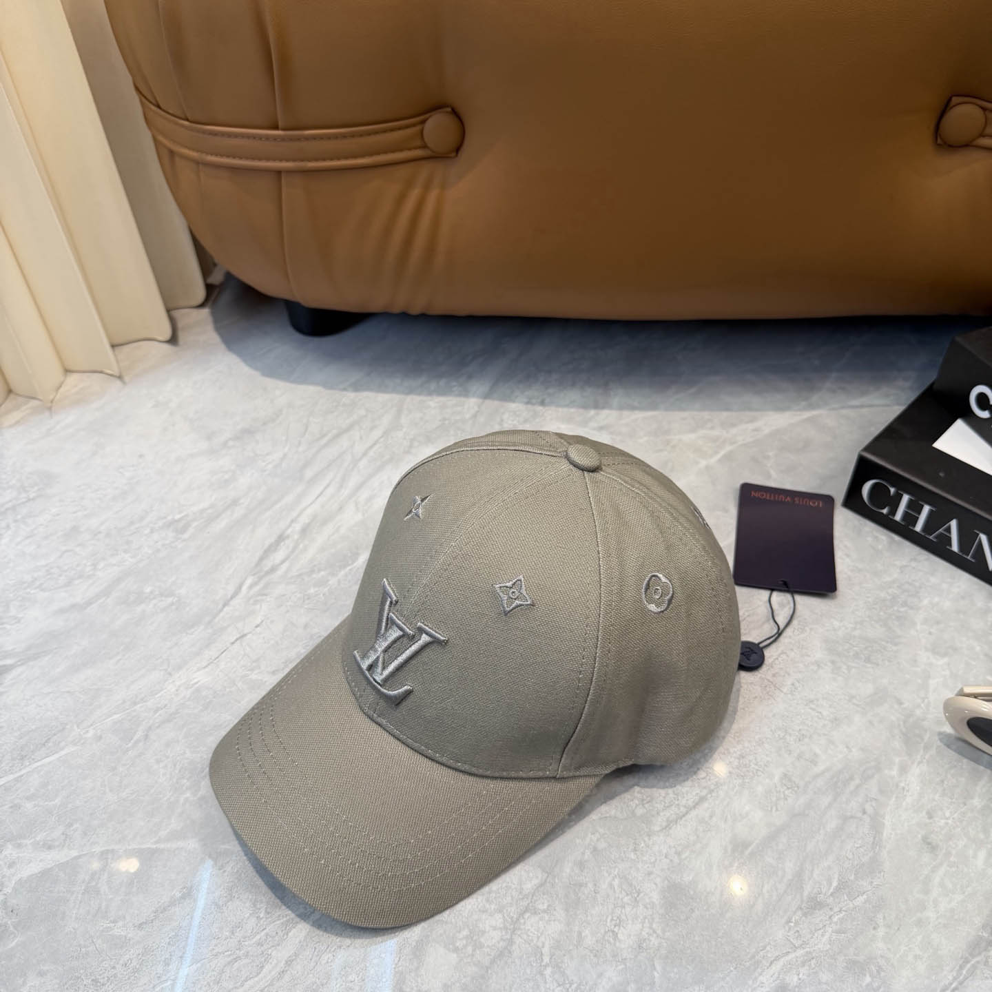 Louis Vuitton Cap - DesignerGu
