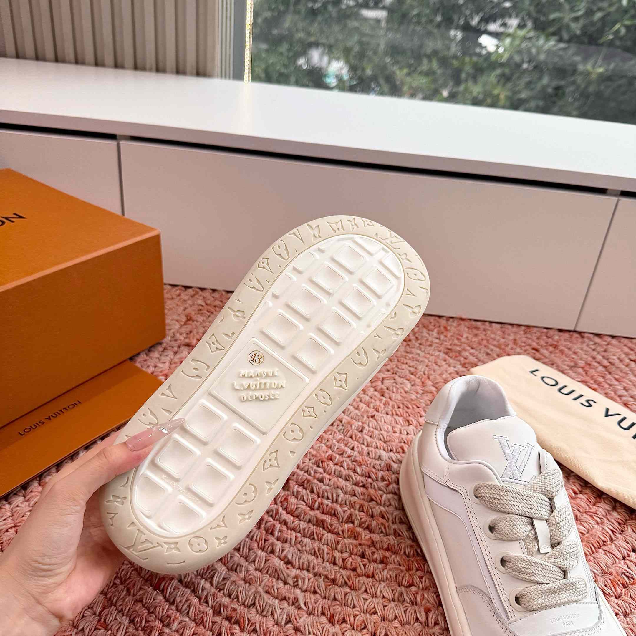 Louis Vuitton LV Tilted Sneaker 1AJWE5 - DesignerGu