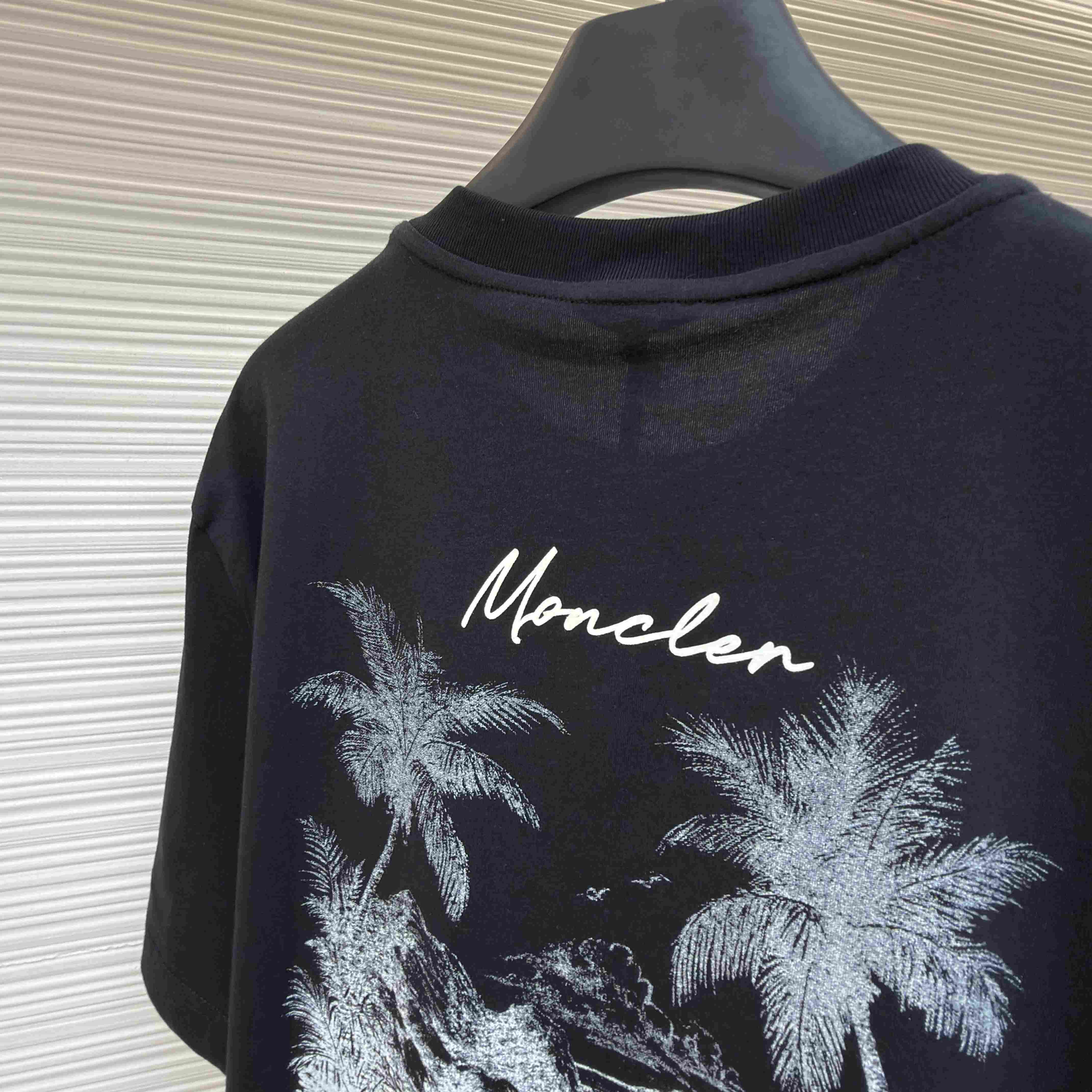 Moncler Beach Printed T-Shirt - DesignerGu
