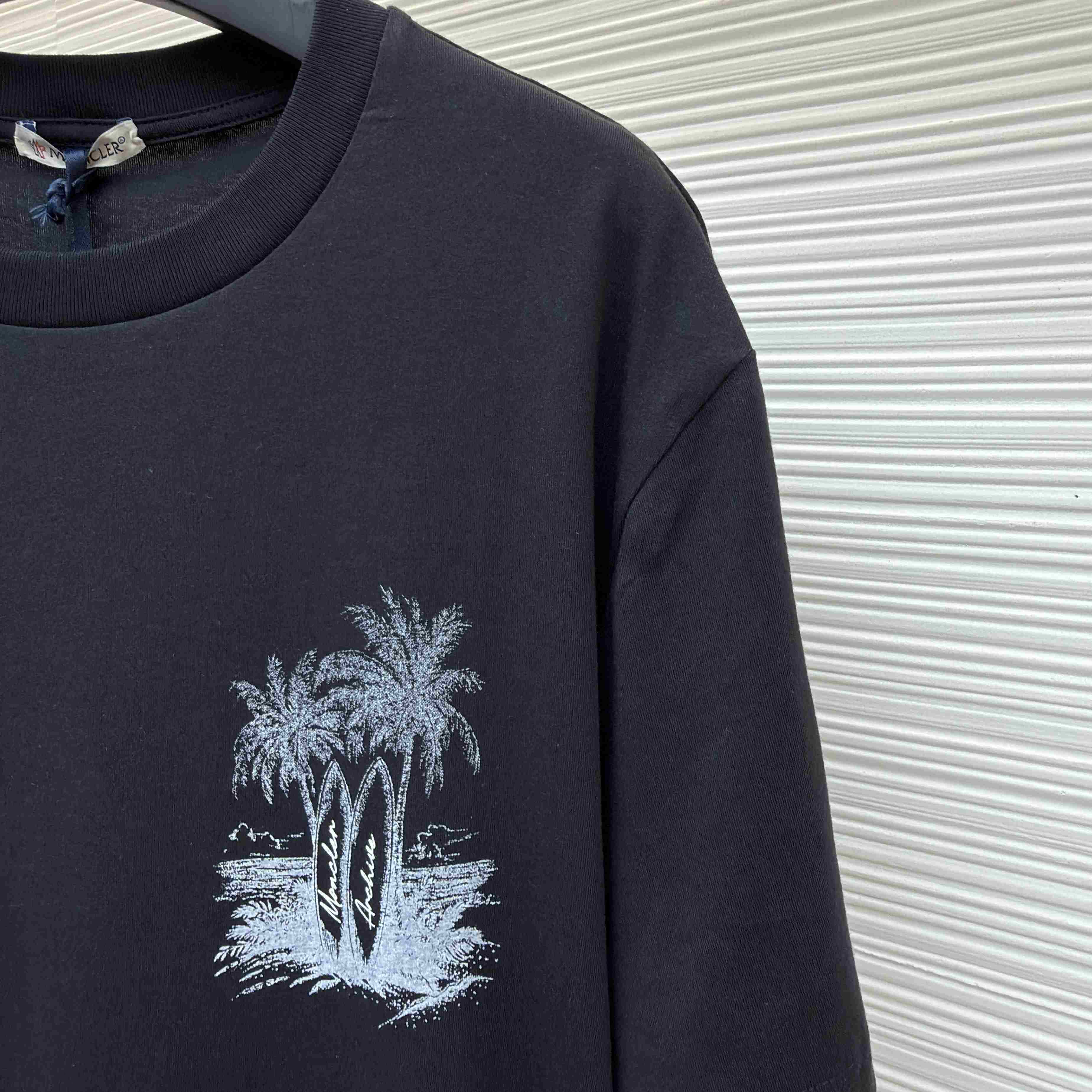 Moncler Beach Printed T-Shirt - DesignerGu