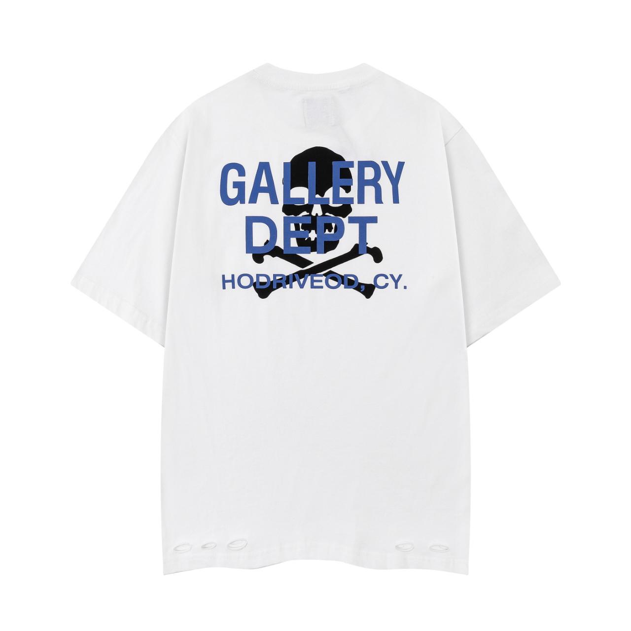 Gallery Dept. Skull And Crossbones T-Shirt - DesignerGu