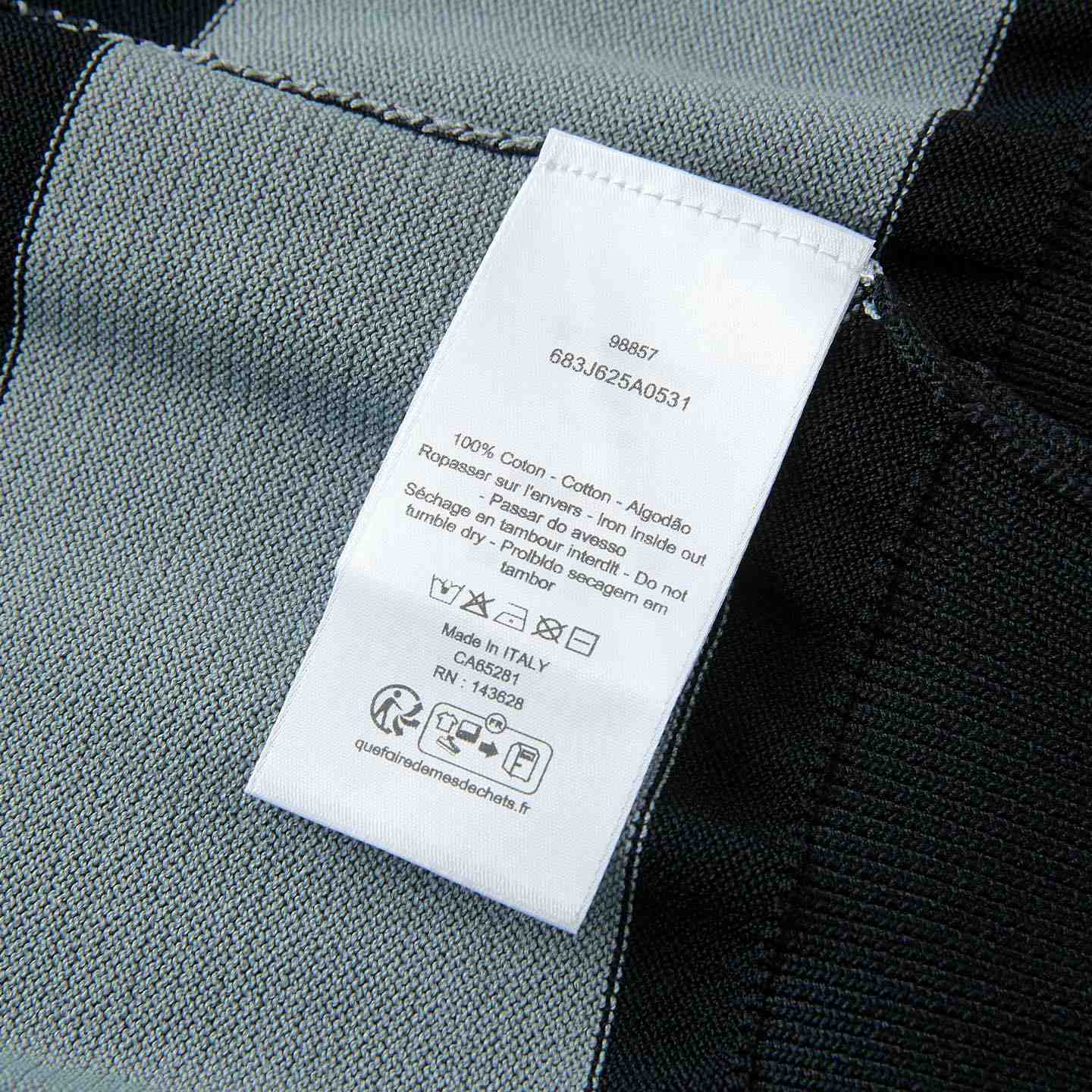 Dior T-Shirt, Oversized Fit - DesignerGu