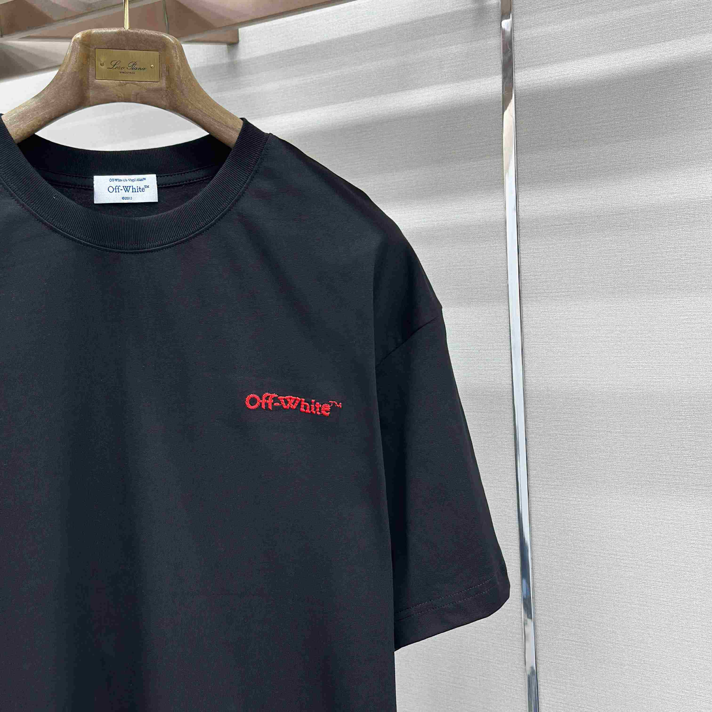 Off-White Split Logo T-Shirt - DesignerGu