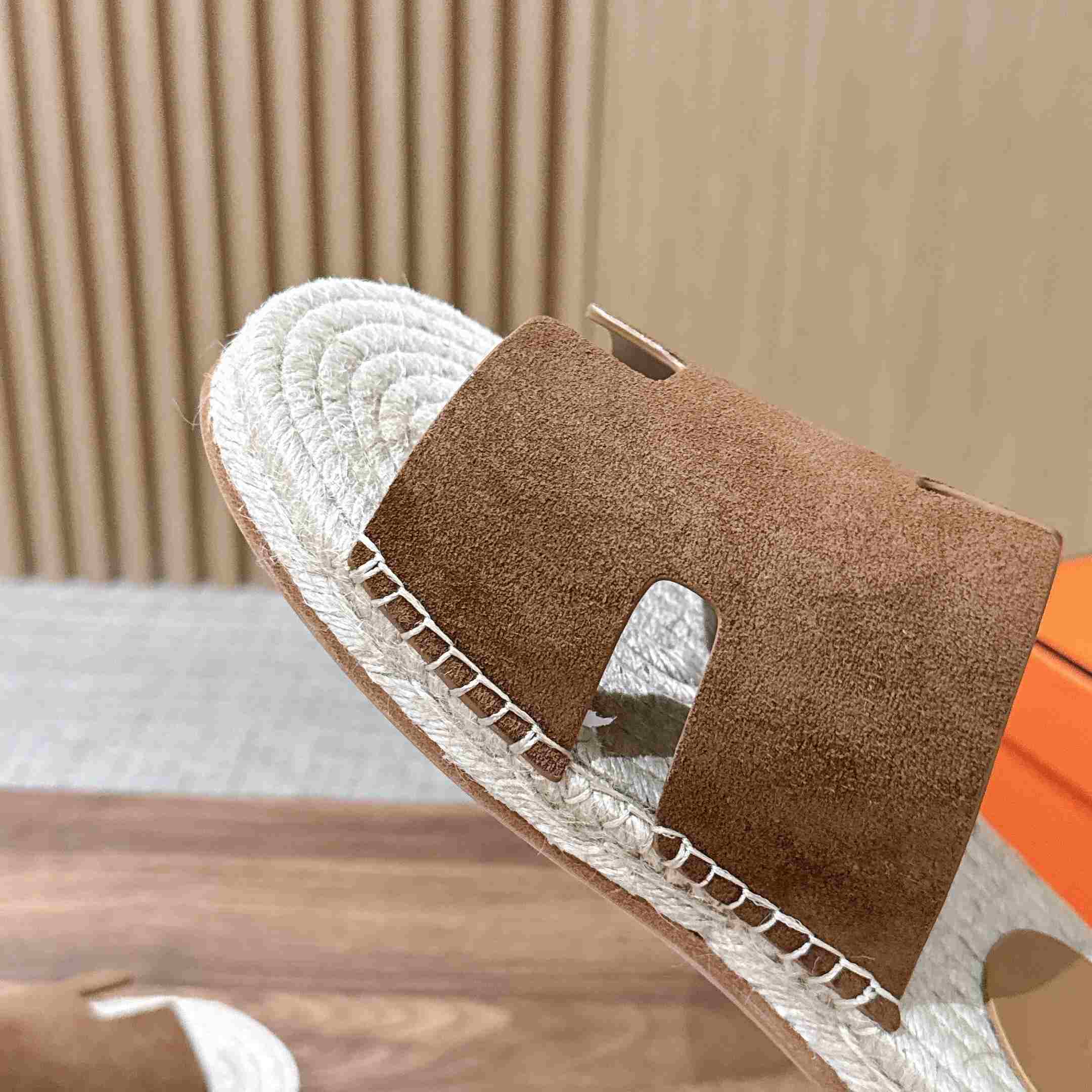 Hermes  Antigua Espadrille - DesignerGu
