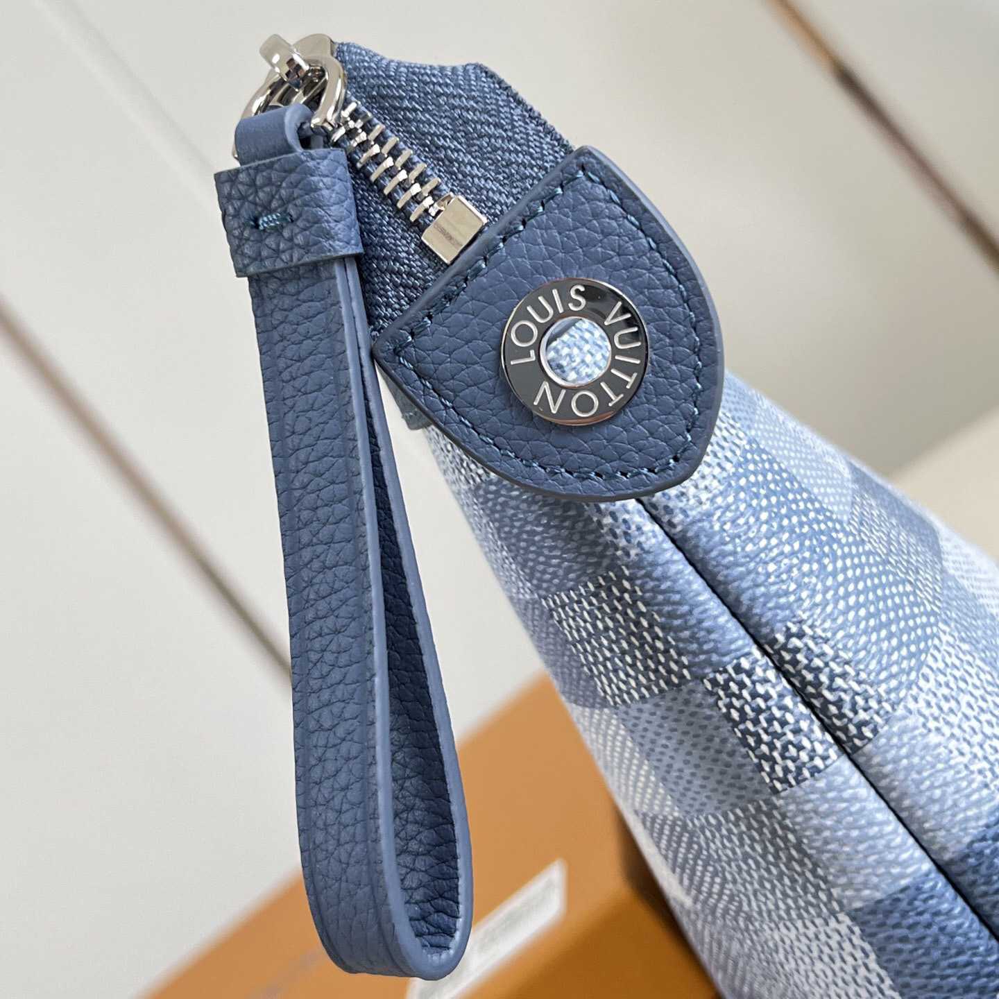 Louis Vuitton Pochette Voyage Souple M28846 - DesignerGu