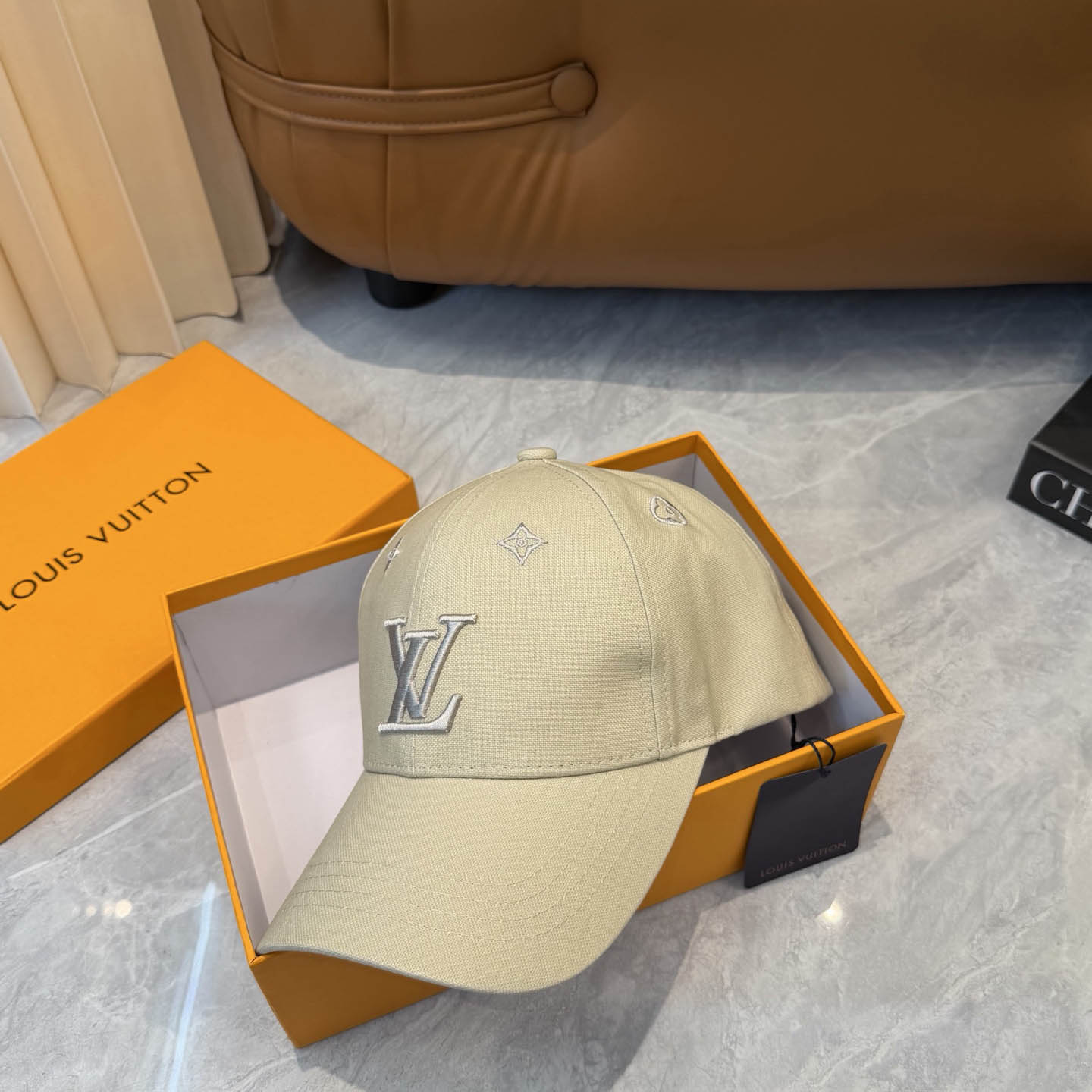 Louis Vuitton Cap - DesignerGu