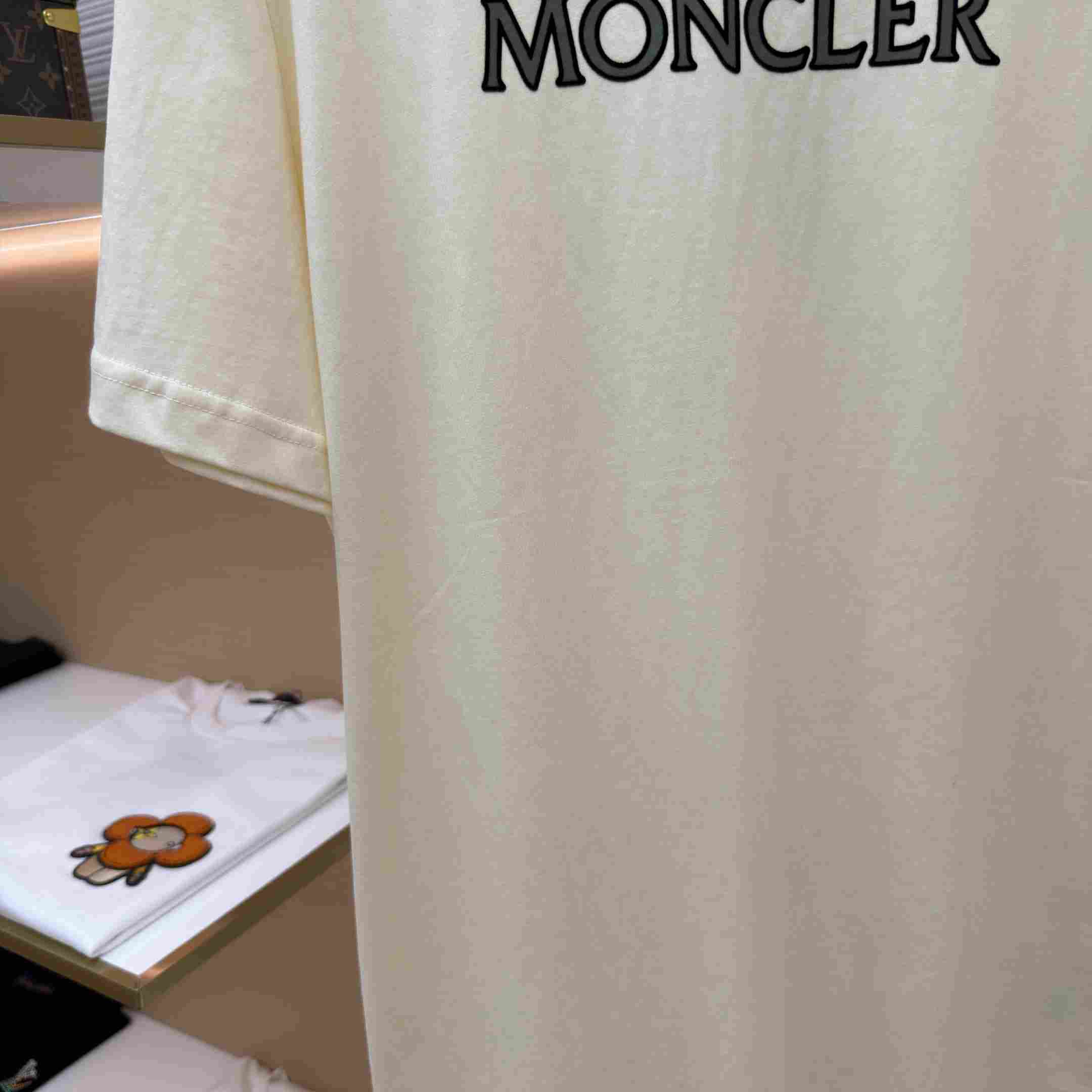 Moncler Logo Print Cotton T-Shirt - DesignerGu