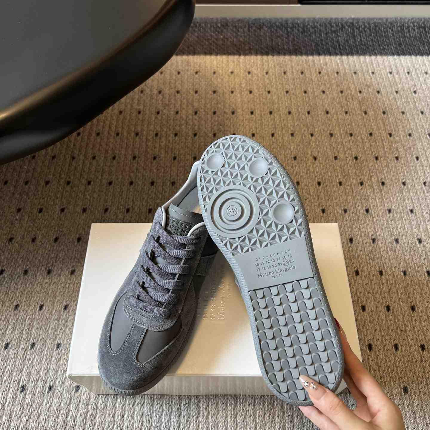 Maison Margiela Replica Sneakers - DesignerGu