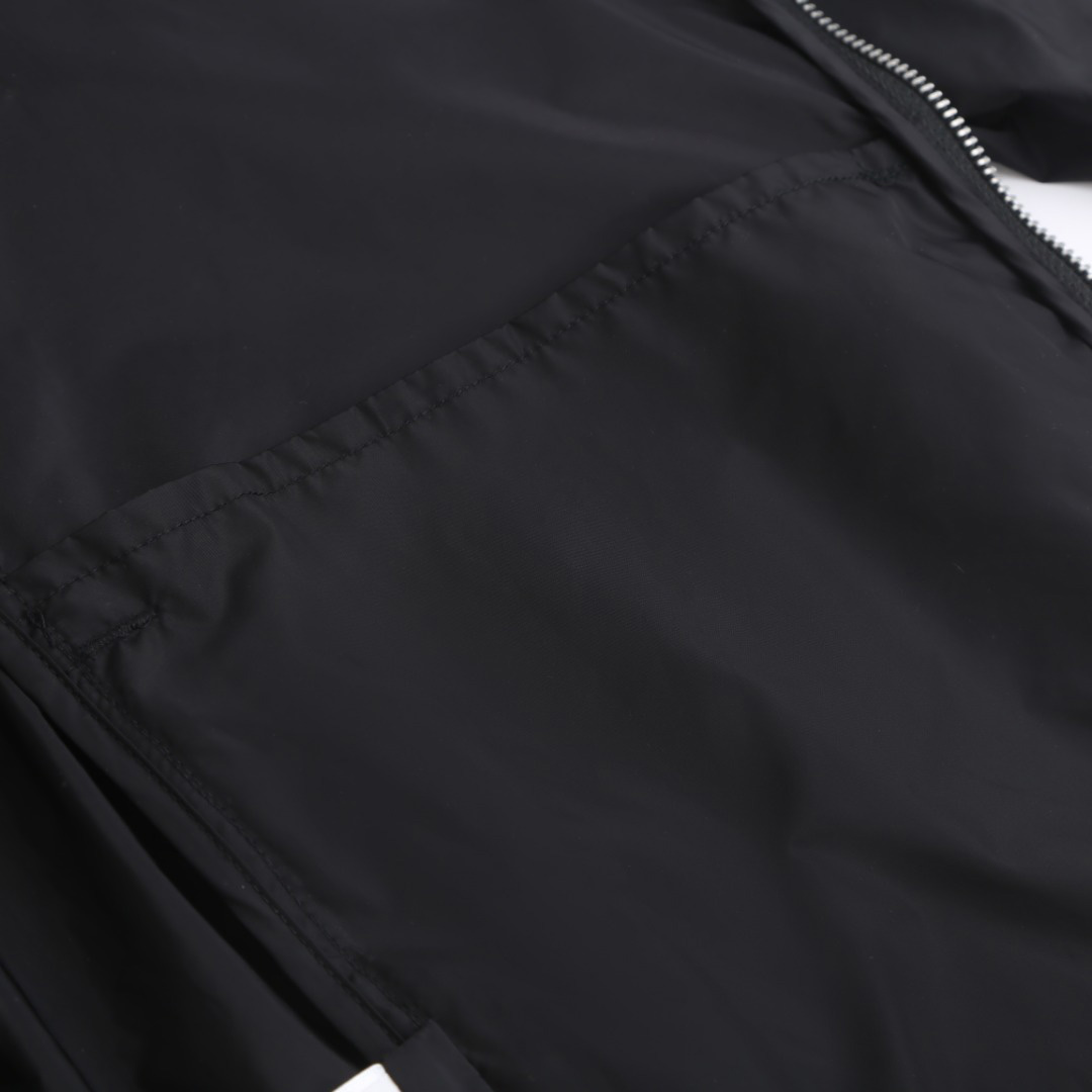 Canada Goose Drift Hooded Jacket - DesignerGu