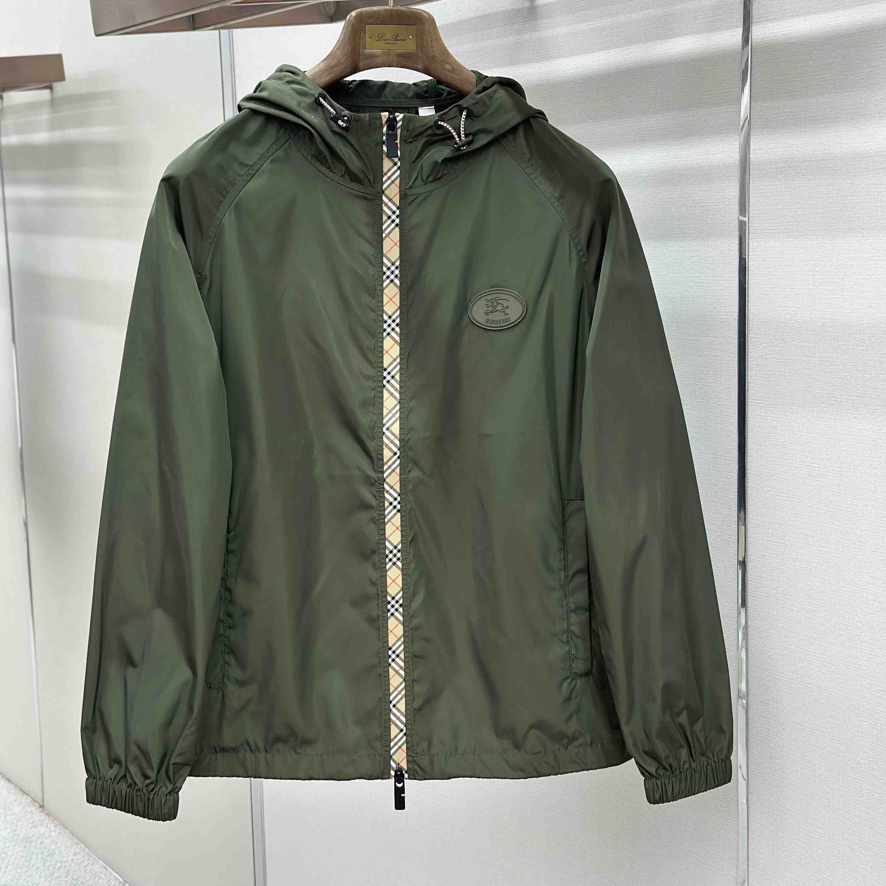 Burberry Nylon Clapton Hooded Jacket - DesignerGu