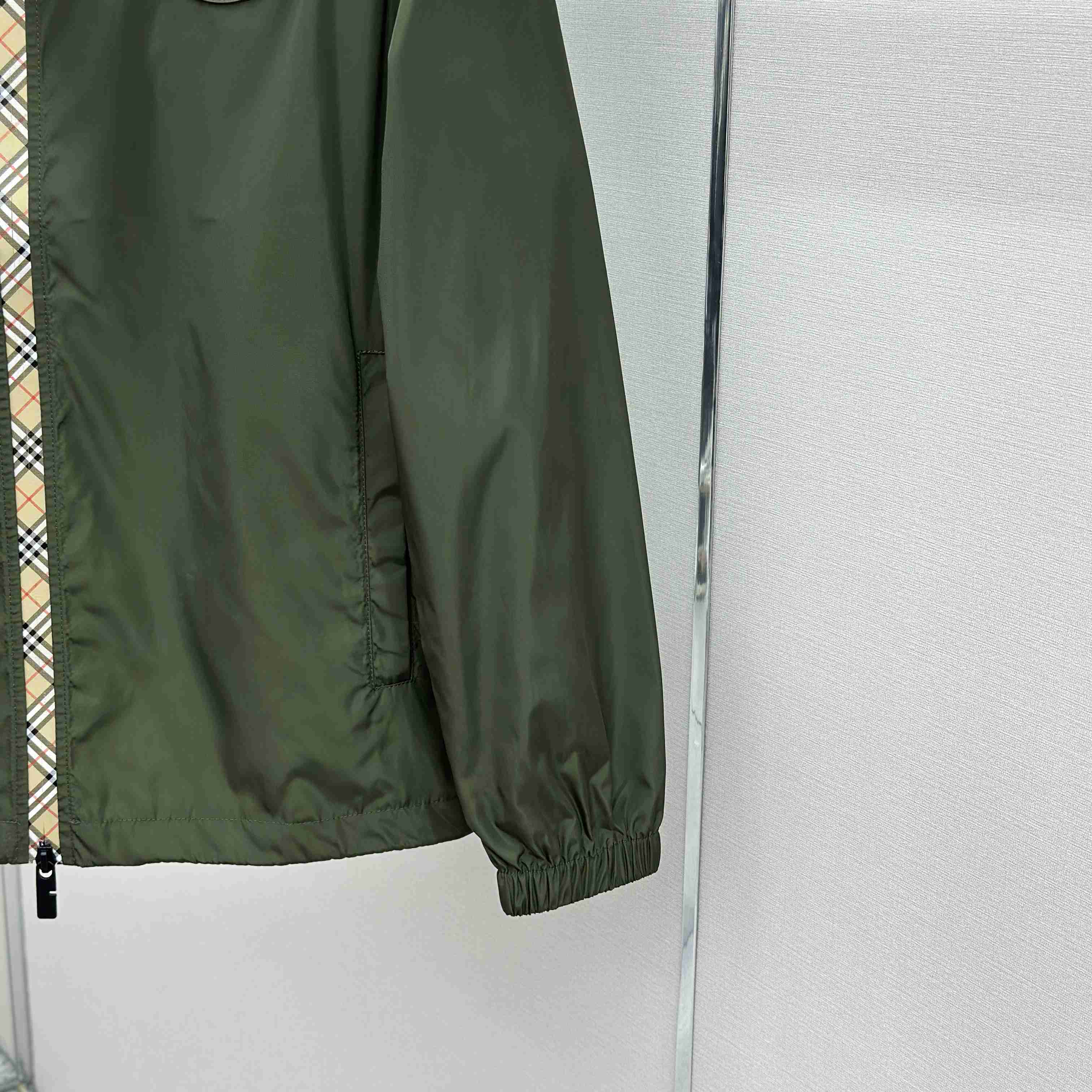 Burberry Nylon Clapton Hooded Jacket - DesignerGu