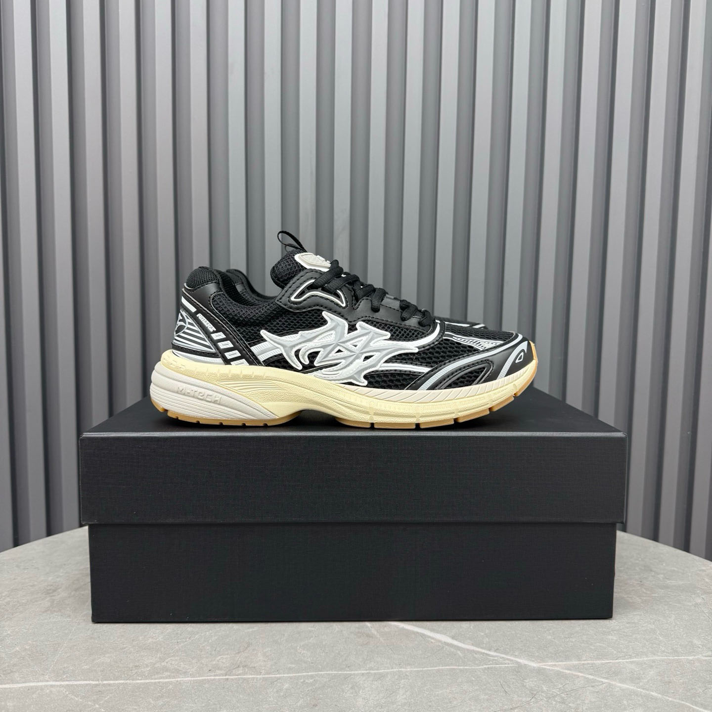 Amiri M-Tech Sneakers - DesignerGu
