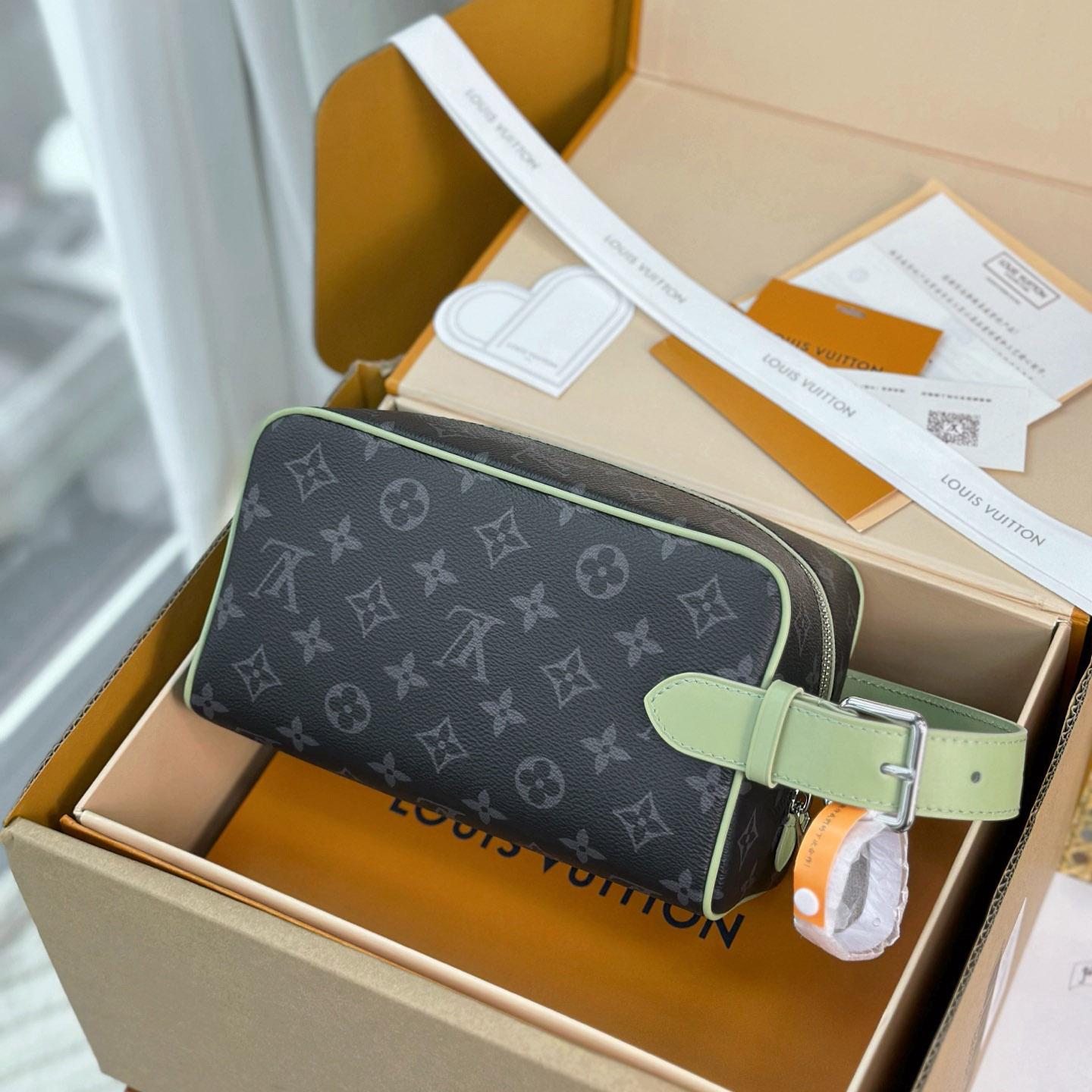 Louis Vuitton Locker Dopp Kit M28840 - DesignerGu