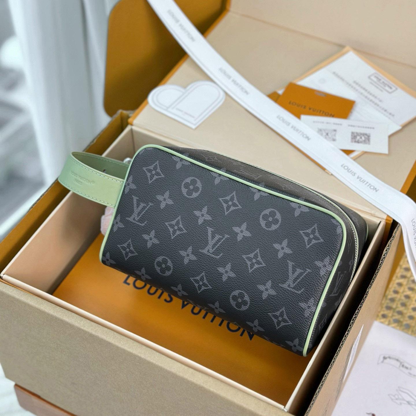 Louis Vuitton Locker Dopp Kit M28840 - DesignerGu