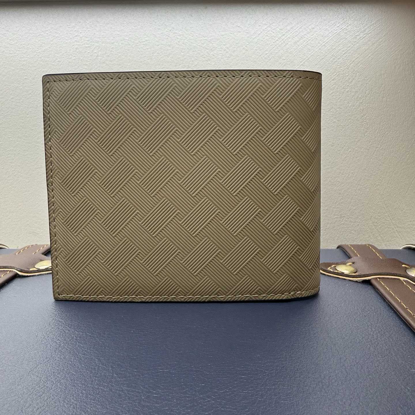 Montblanc Men's Extreme 3.0 Bifold Wallet - DesignerGu