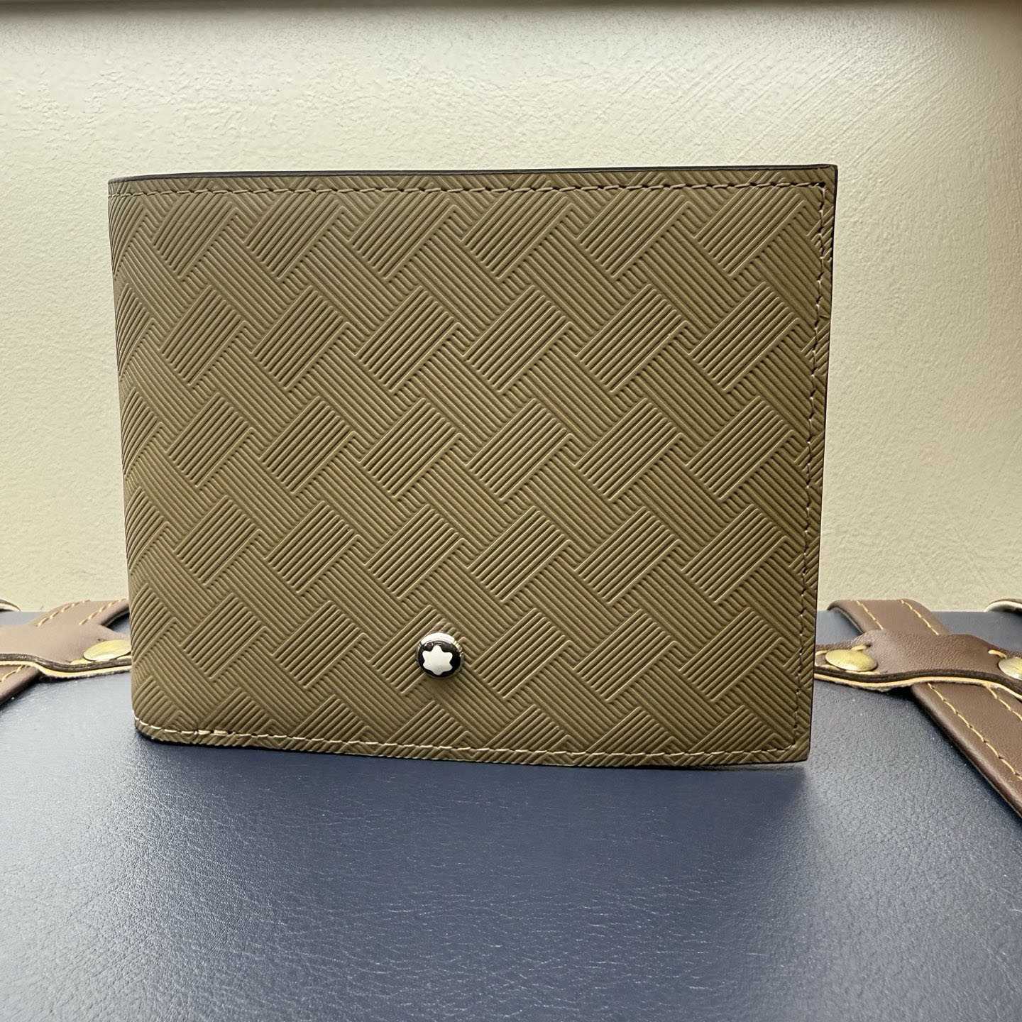 Montblanc Men's Extreme 3.0 Bifold Wallet - DesignerGu