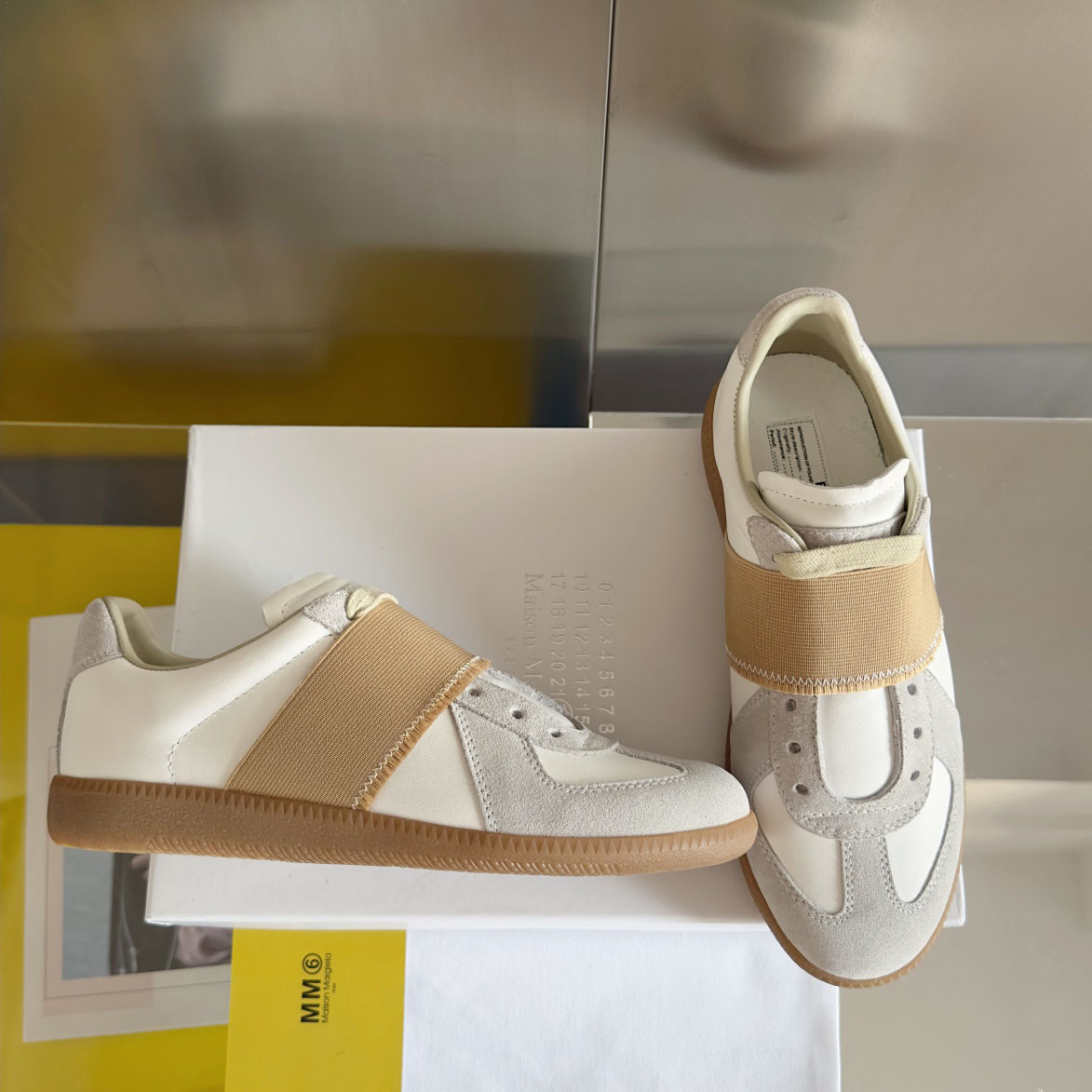 Maison Margiela Wmns Replica Elastic Band Sneaker 'White' - DesignerGu
