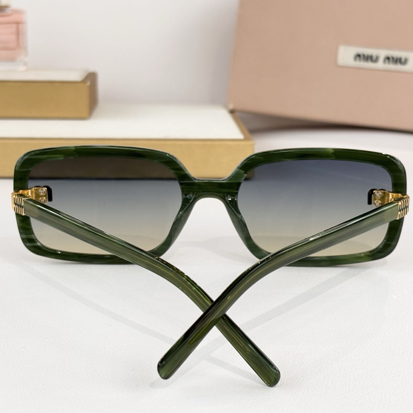 Miu Miu MU155AV Sunglasses - DesignerGu