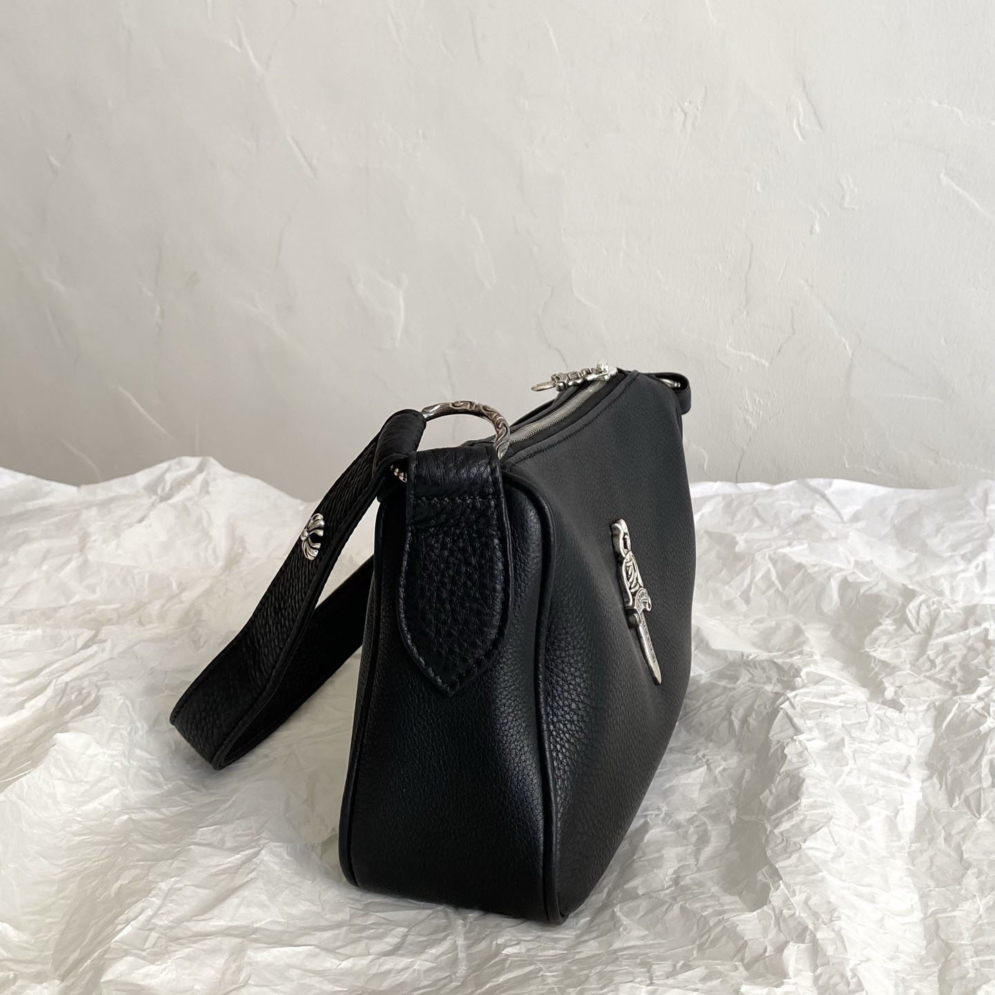 Chrome Hearts Dagger Embellished Chicken Nugget Bag - DesignerGu