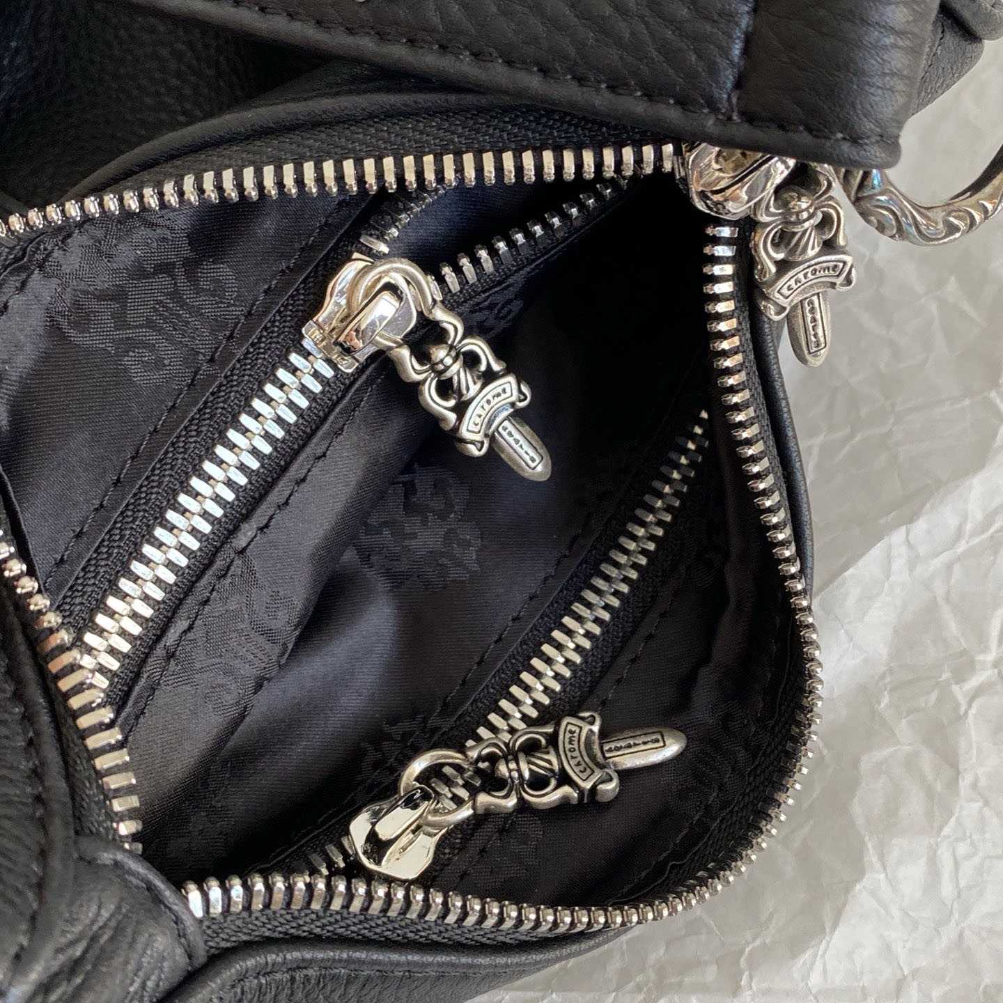 Chrome Hearts Dagger Embellished Chicken Nugget Bag - DesignerGu