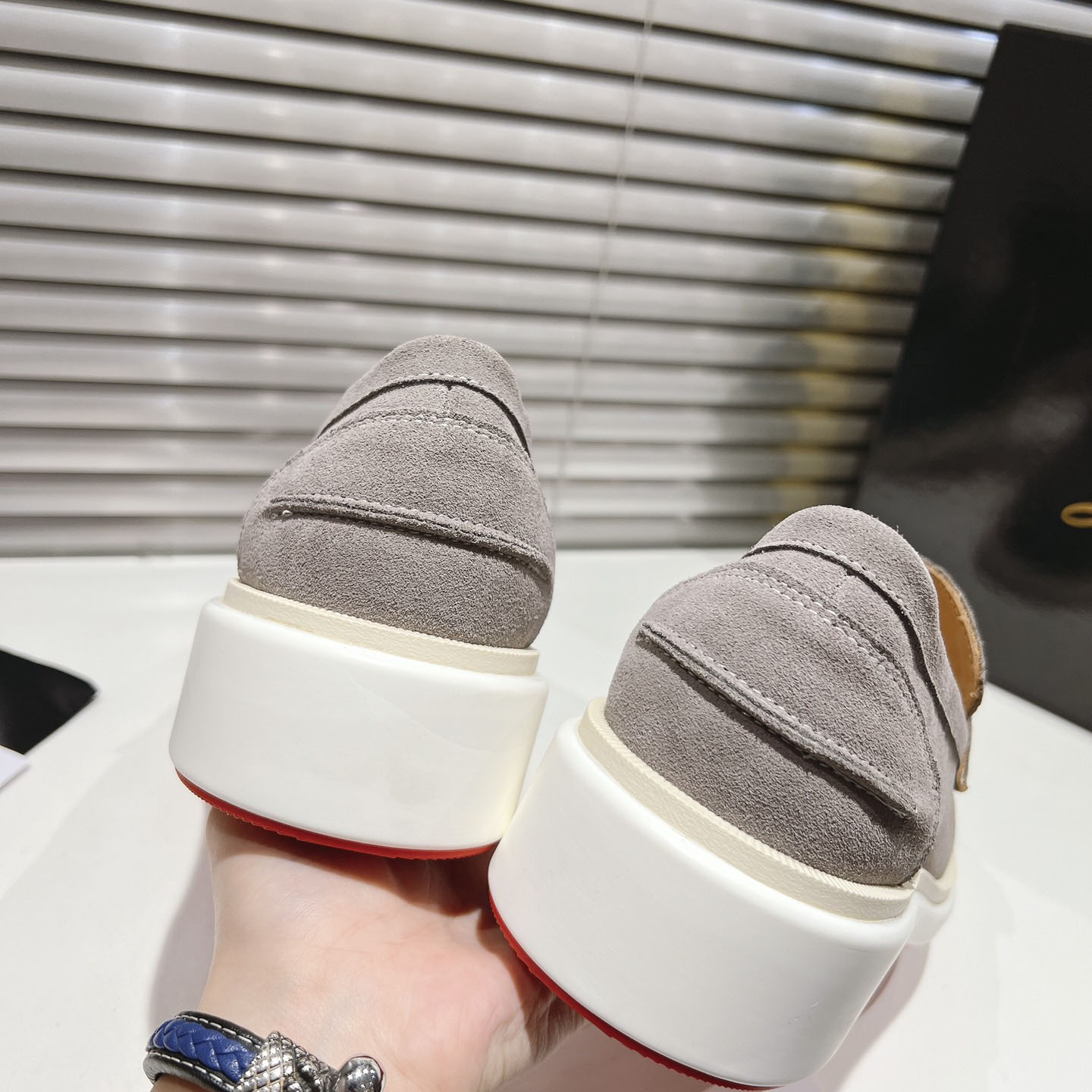 Christian Louboutin Urbino Moc  Leather  Loafers - DesignerGu