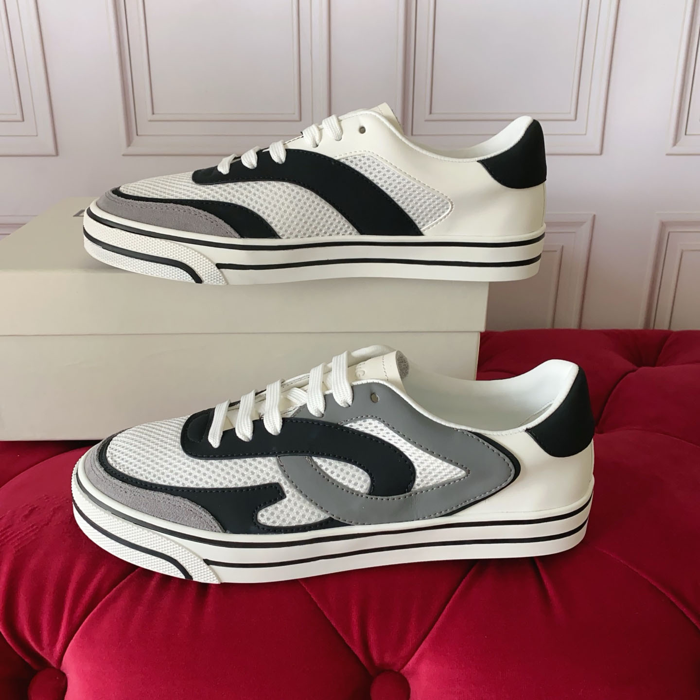 Dolce & Gabbana DG Sailing Leather Sneakers - DesignerGu