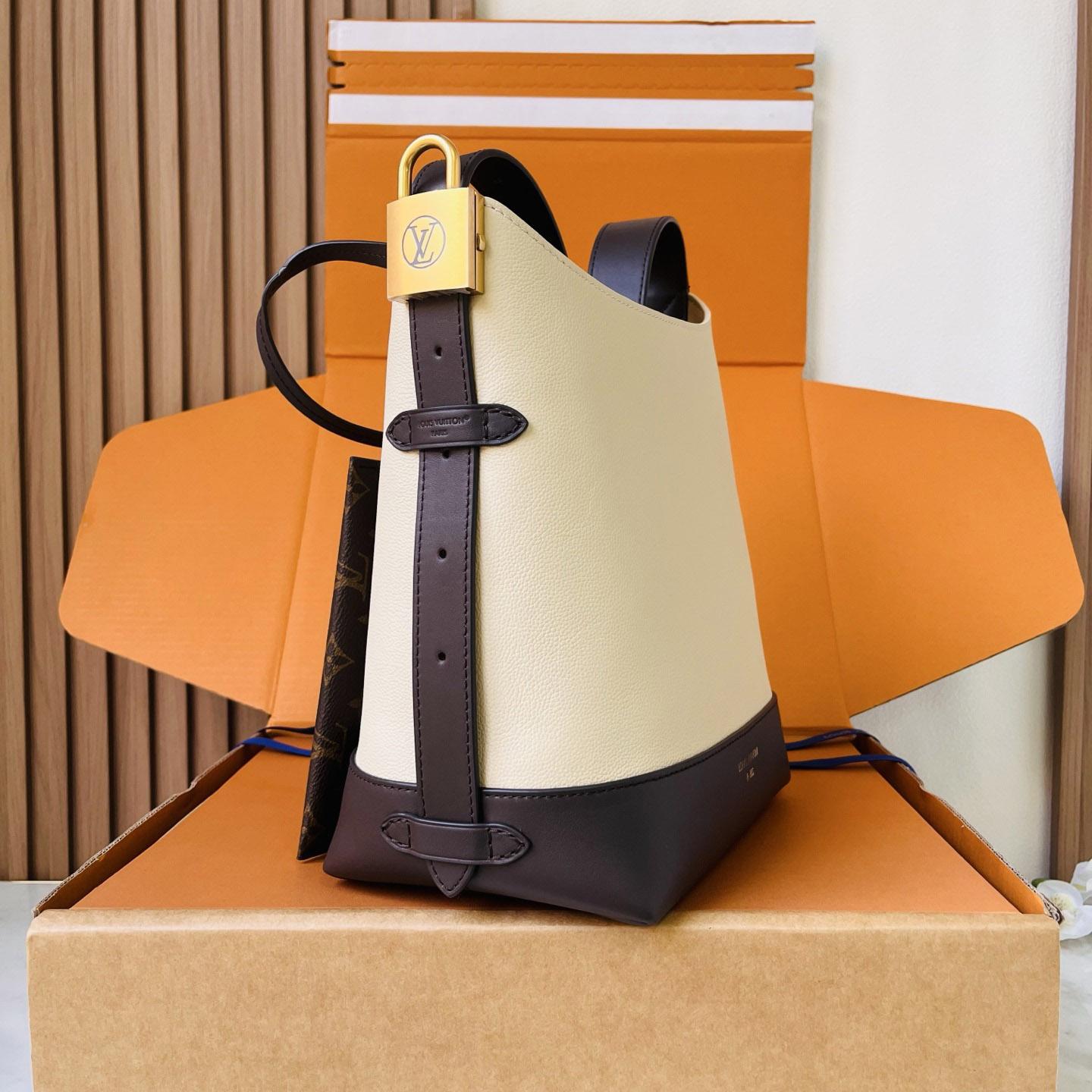 Louis Vuitton Low Key Hobo PM M29068 - DesignerGu