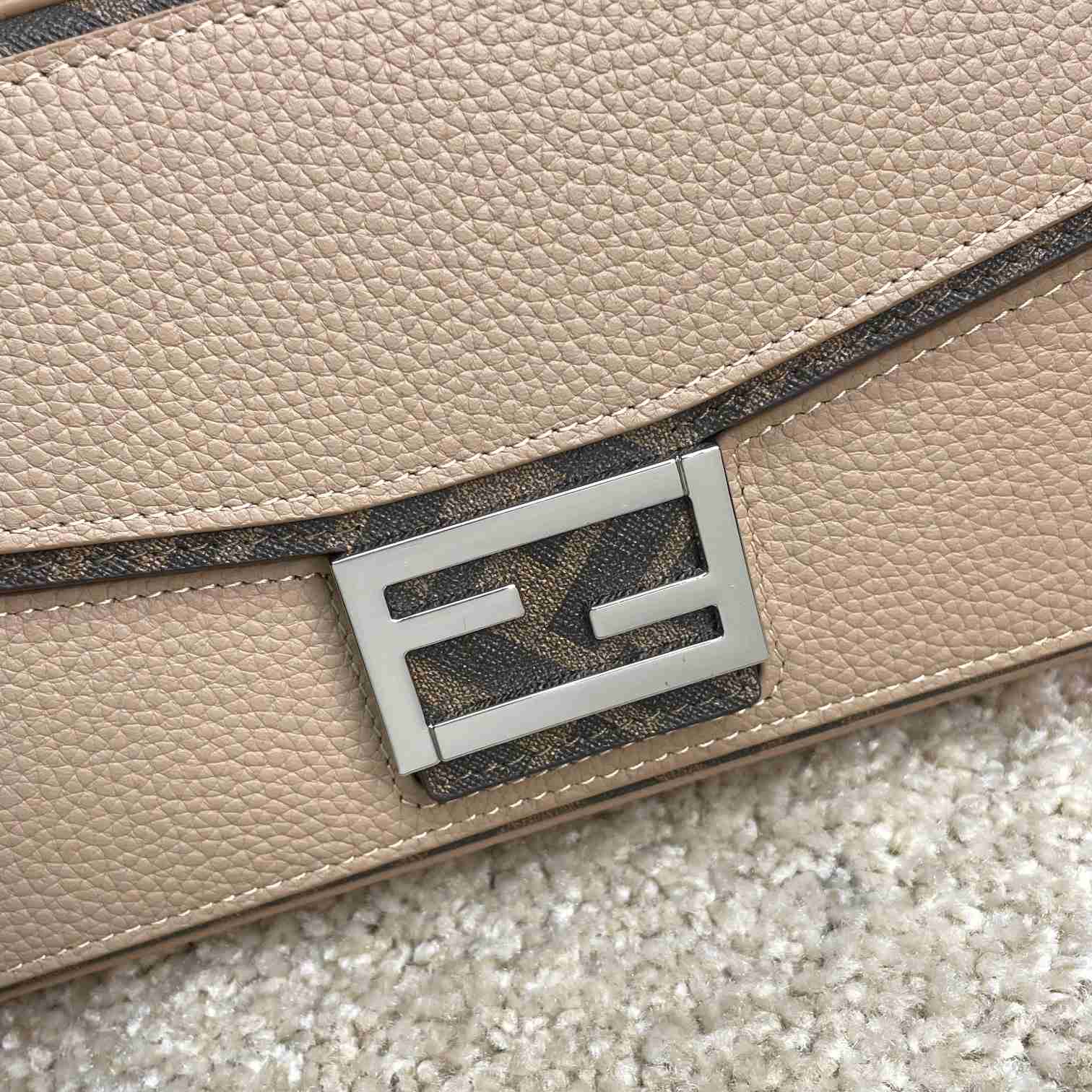 Fendi FF Soft Trunk Baguette - DesignerGu
