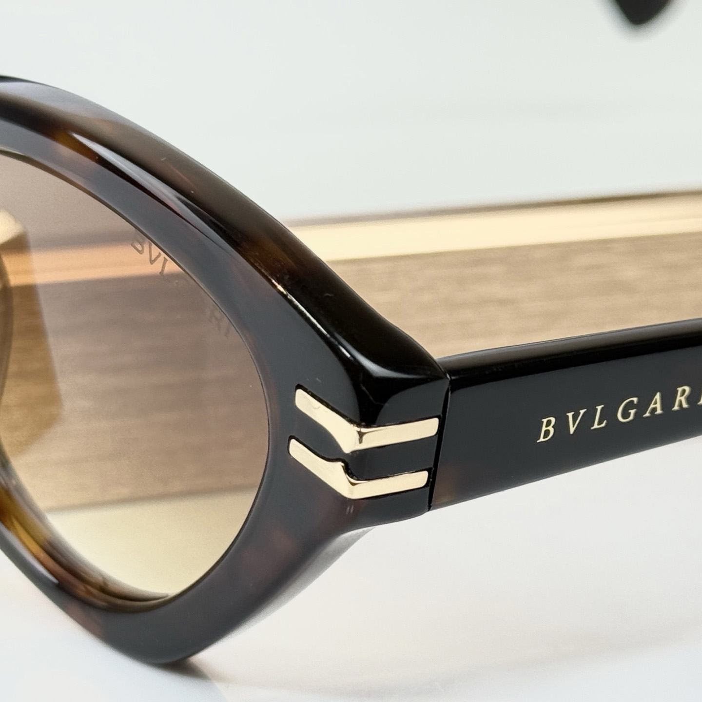 Bvlgari BV40099l Sunglasses      - DesignerGu
