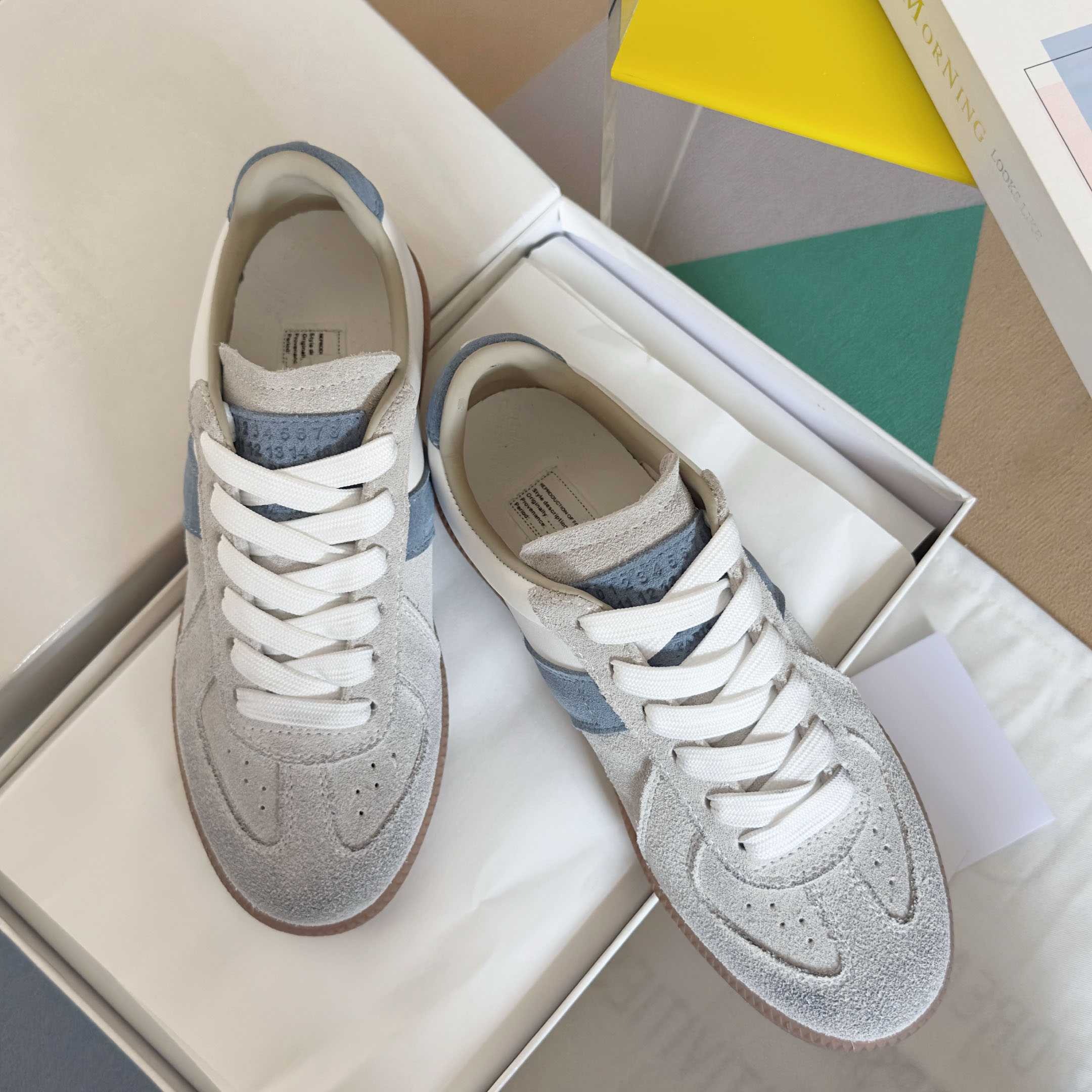 Maison Margiela Off-White & Blue Replica Sneakers - DesignerGu