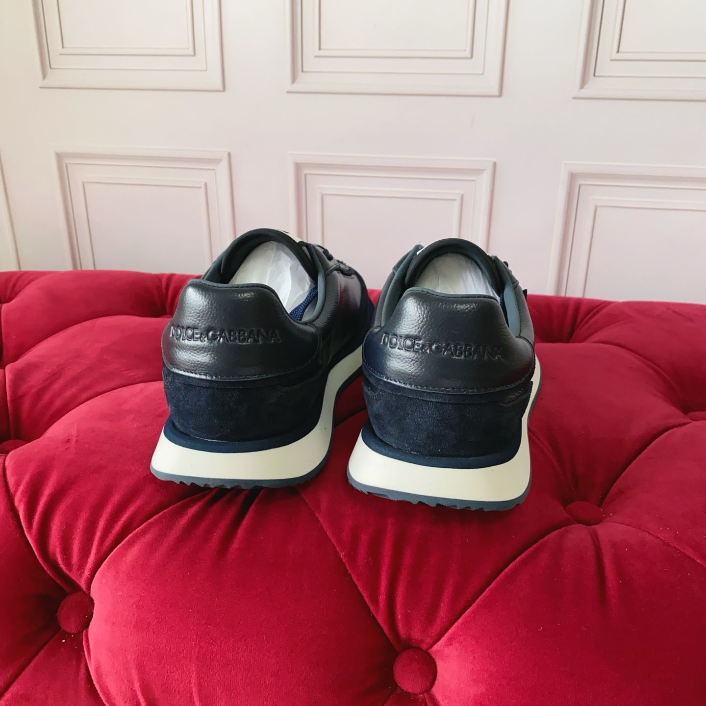 Dolce & Gabbana Logo-Patch Sneakers - DesignerGu