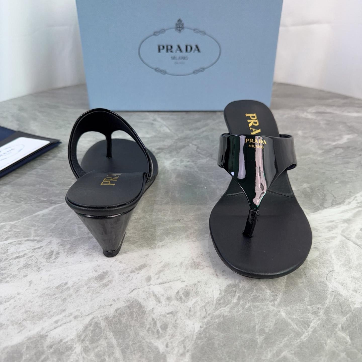Prada Patent Leather Thong Sandals - DesignerGu