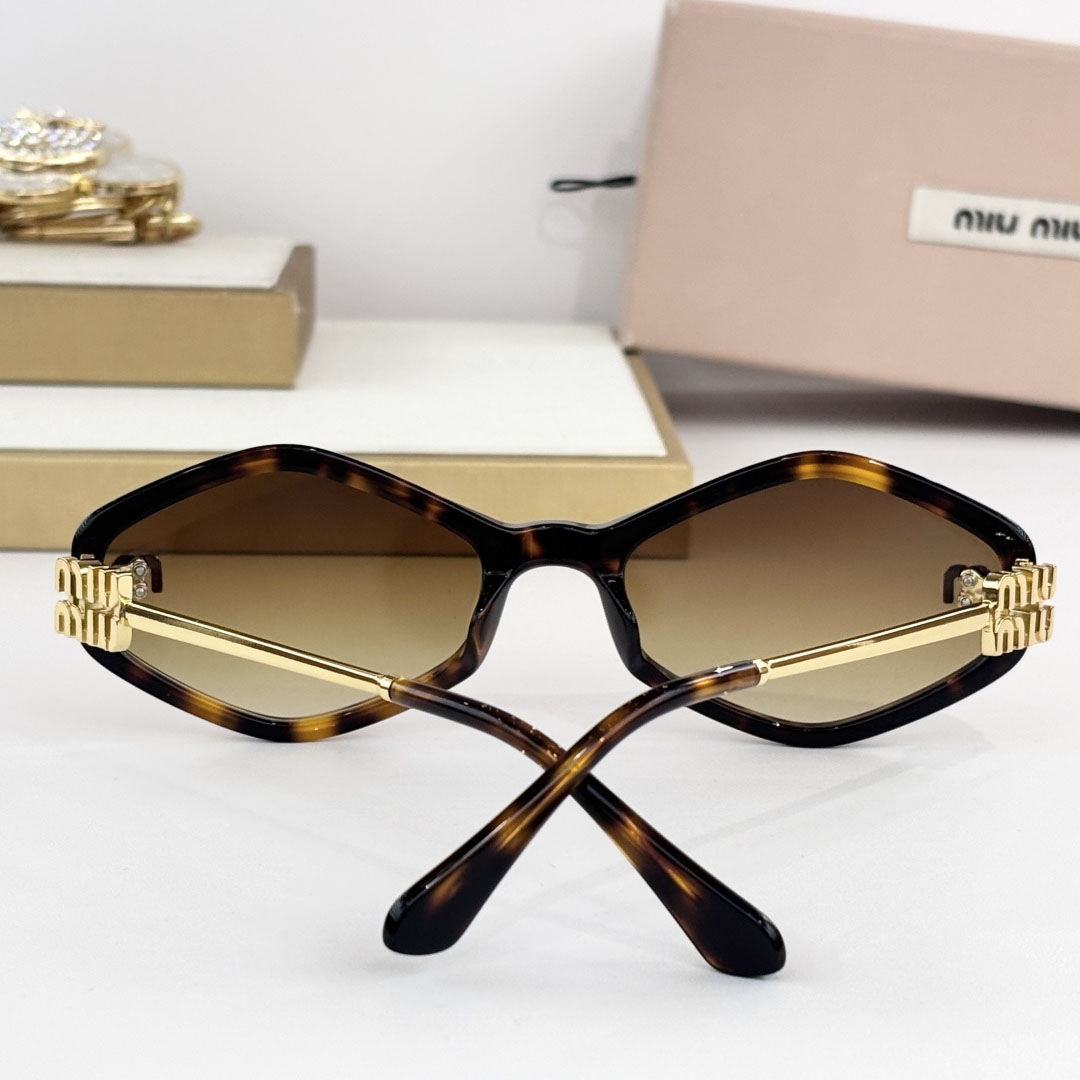 Miu Miu MU 156AV Sunglasses - DesignerGu