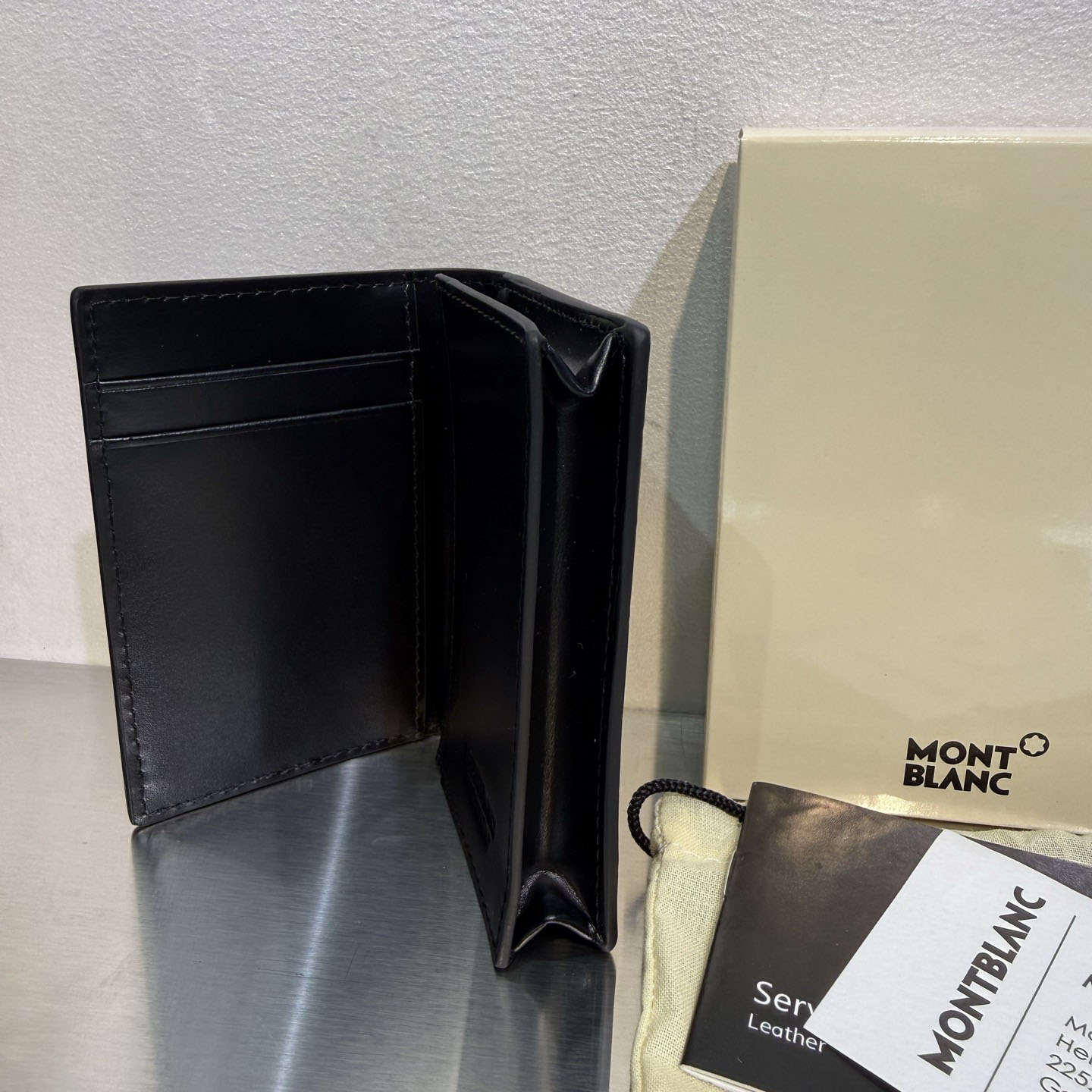 Montblanc 4cc Card Holder Embossed Croco - DesignerGu