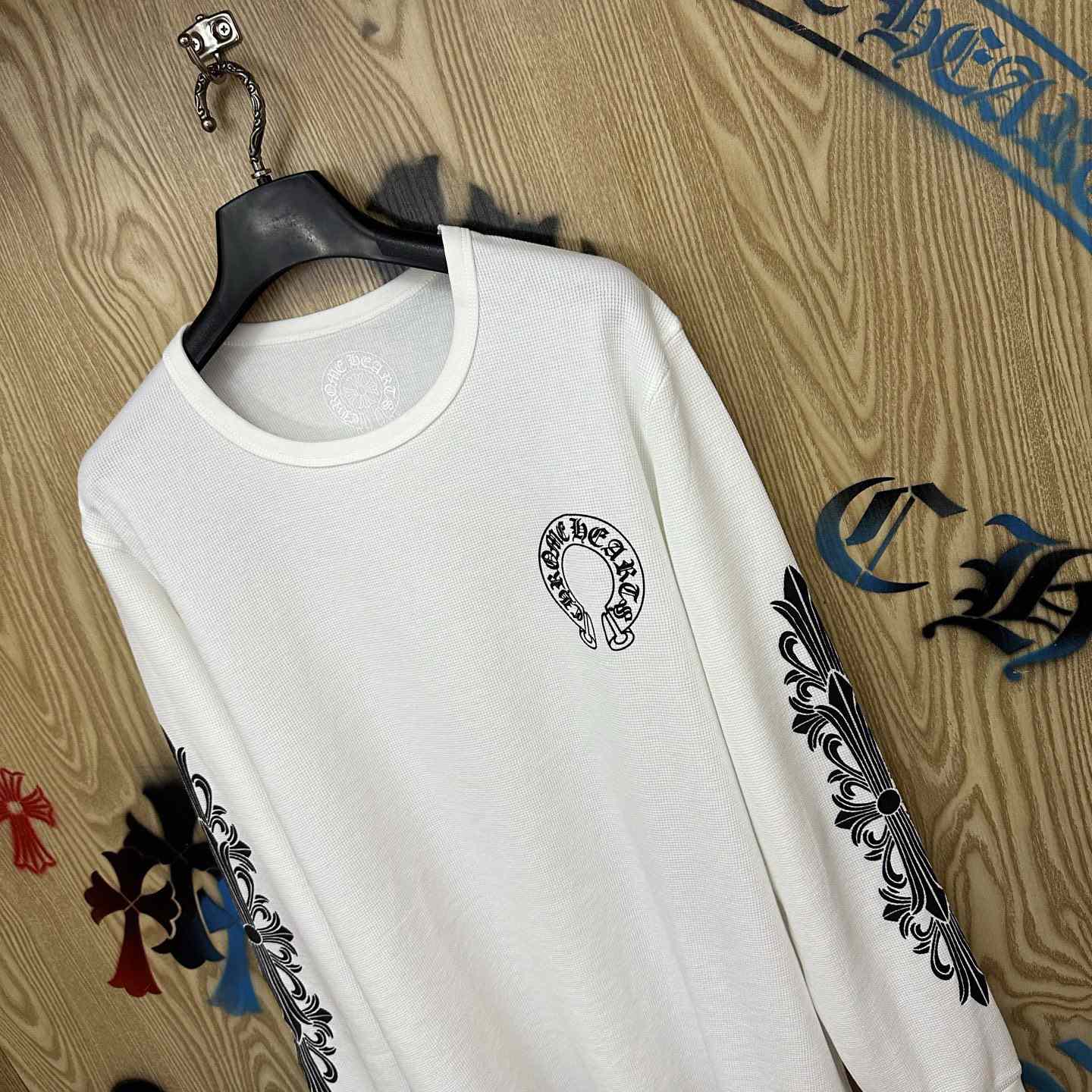 Chrome Hearts Horseshoe Logo Long Sleeve T-Shirt - DesignerGu