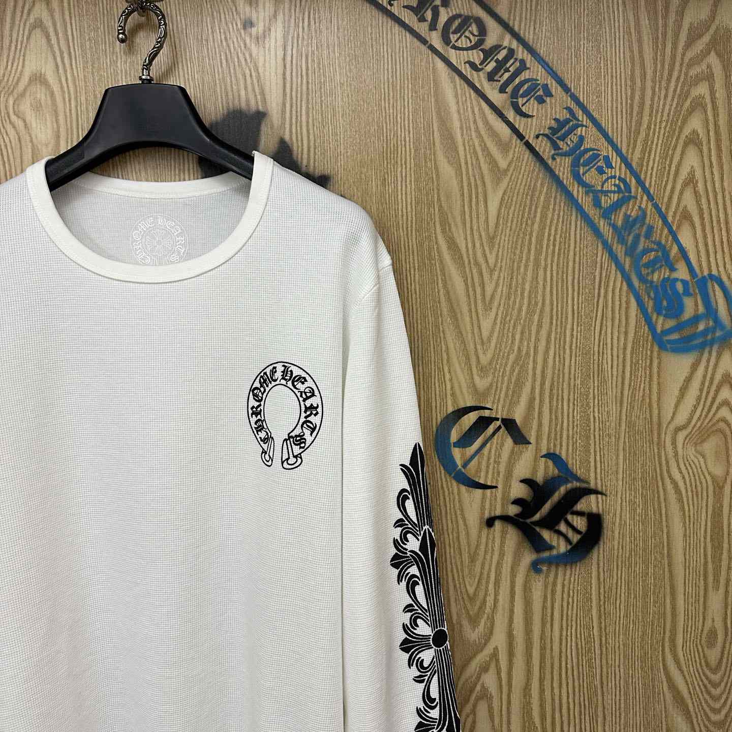 Chrome Hearts Horseshoe Logo Long Sleeve T-Shirt - DesignerGu