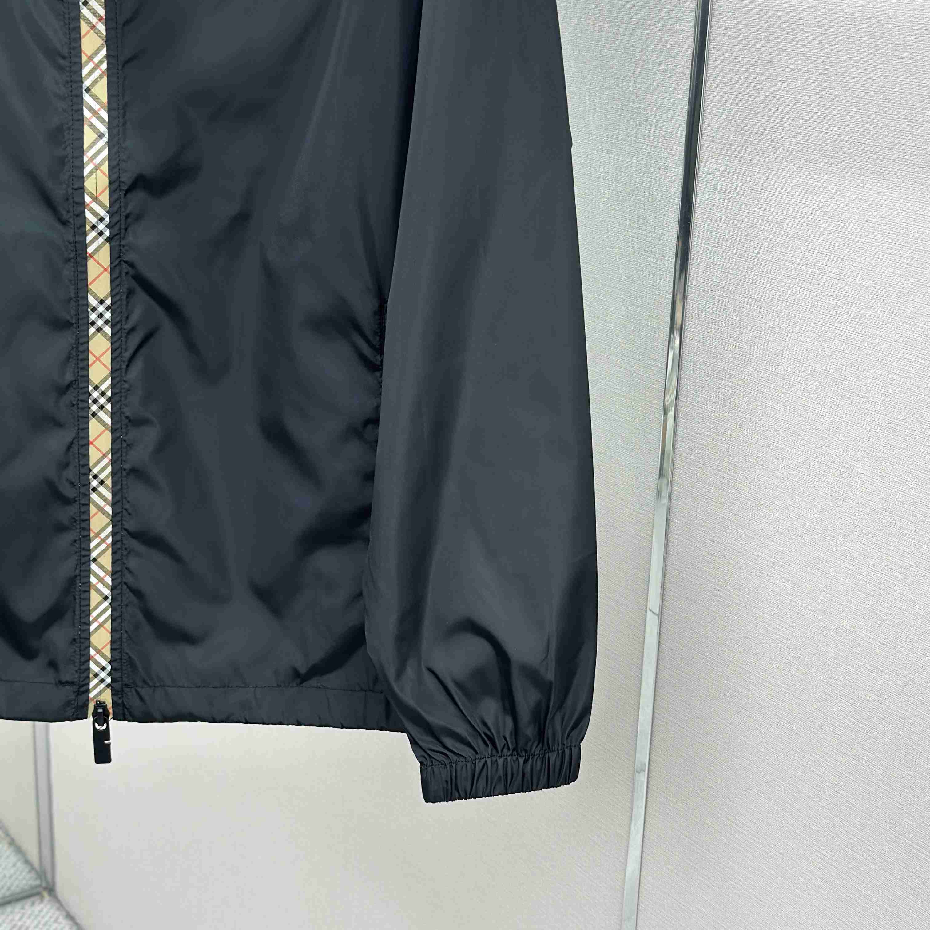 Burberry Nylon Clapton Hooded Jacket - DesignerGu