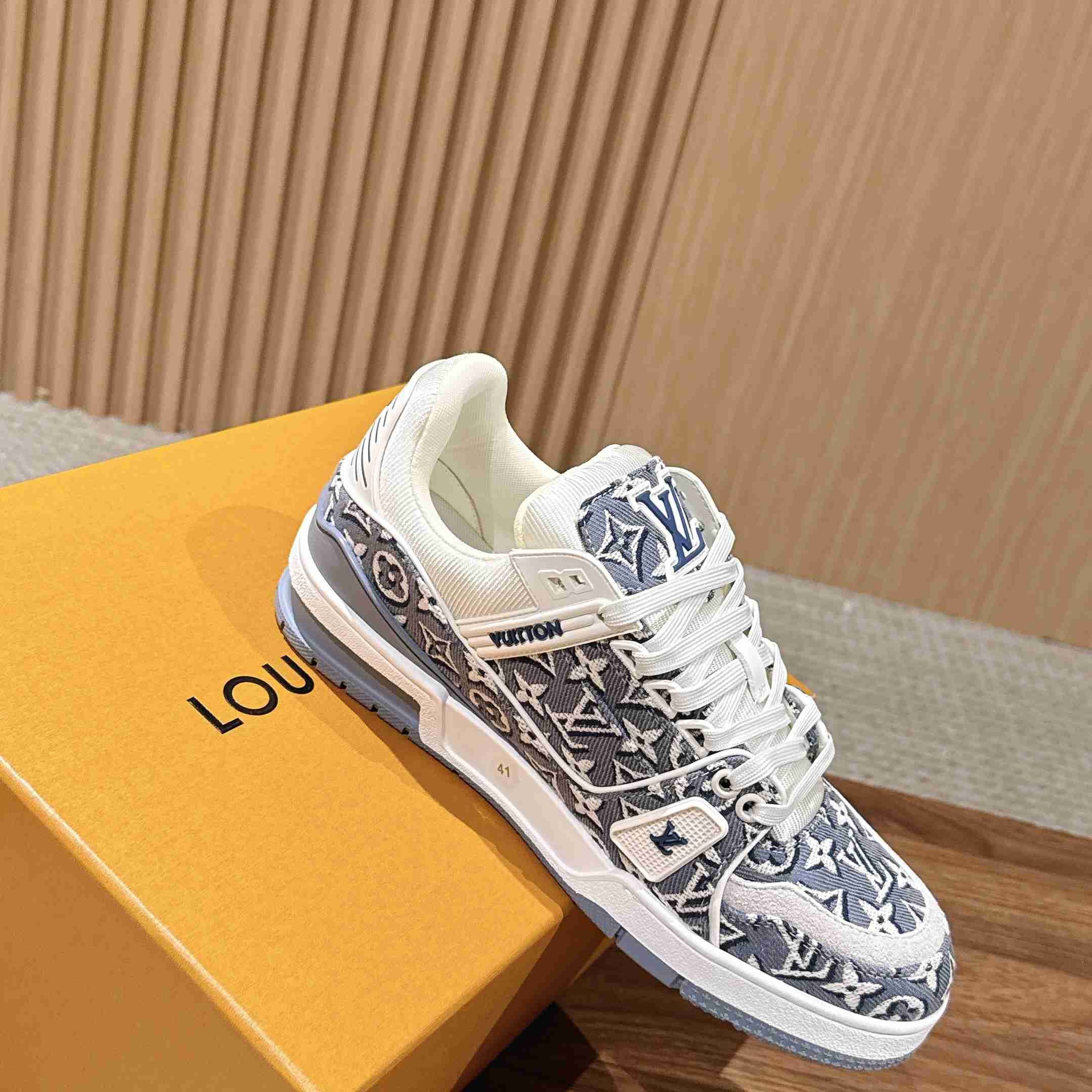Louis Vuitton LV Trainer Sneaker  1AKG4T（upon uk size） - DesignerGu