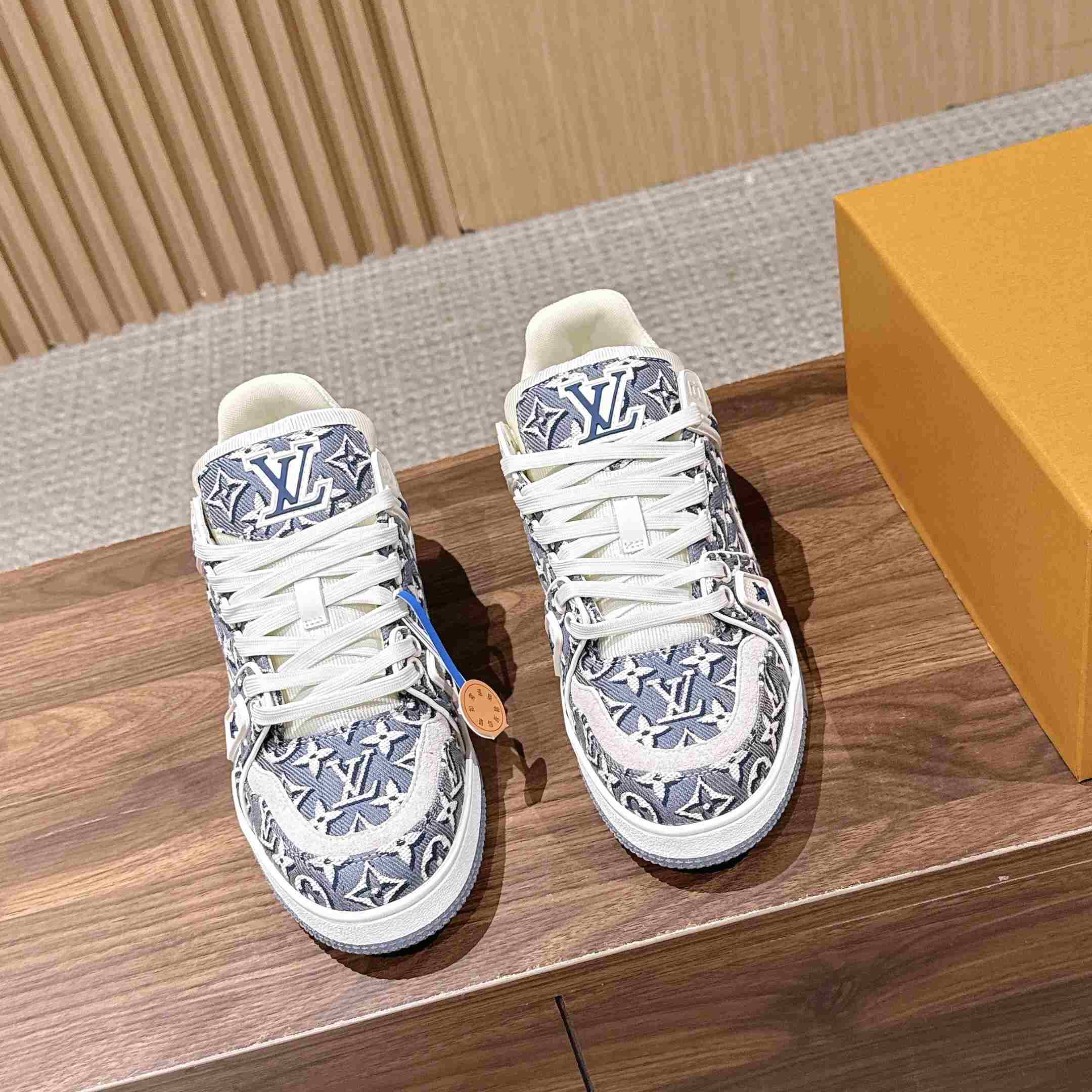 Louis Vuitton LV Trainer Sneaker  1AKG4T（upon uk size） - DesignerGu